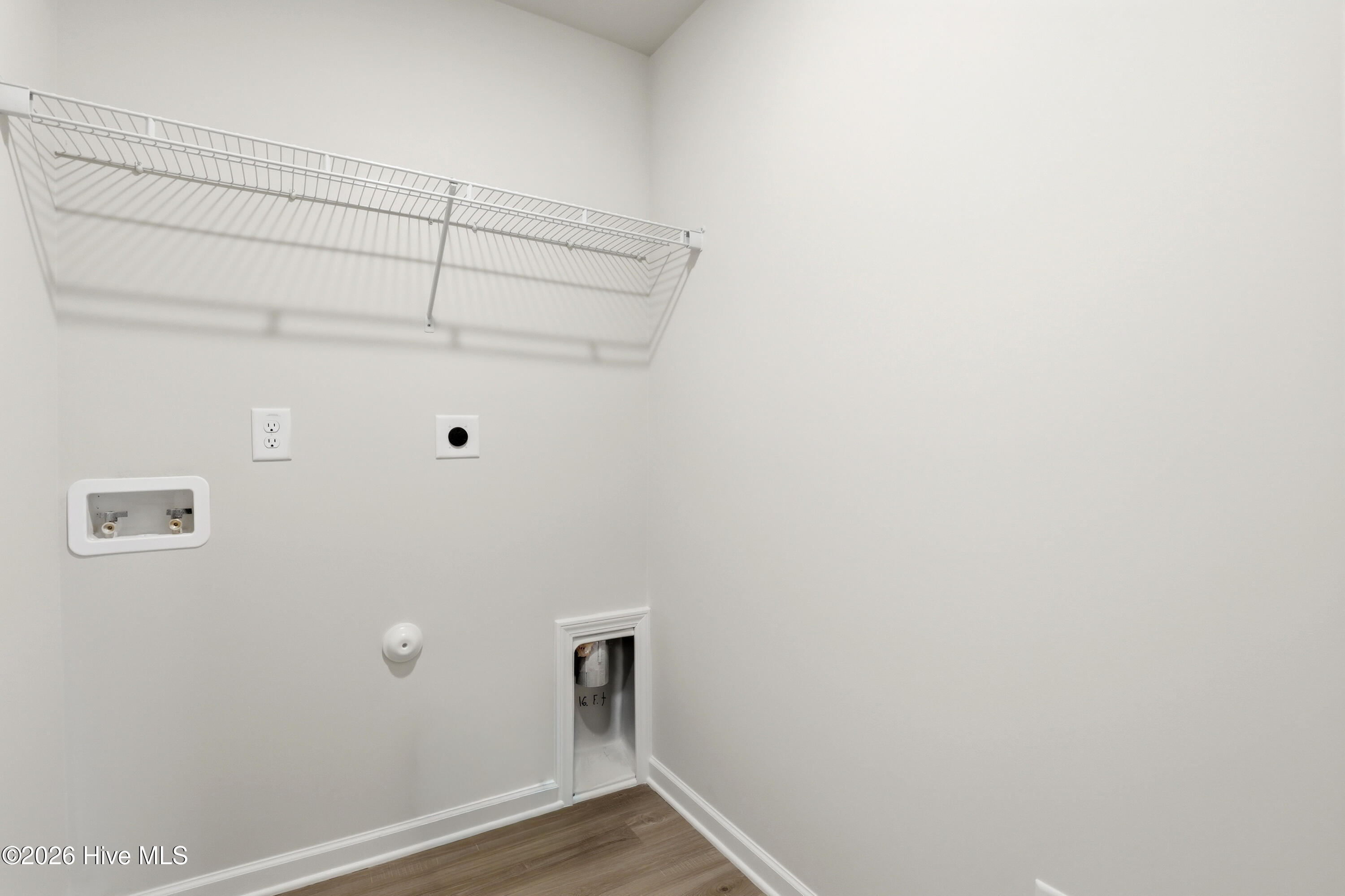 202 Streamlet Drive Property Photo 20
