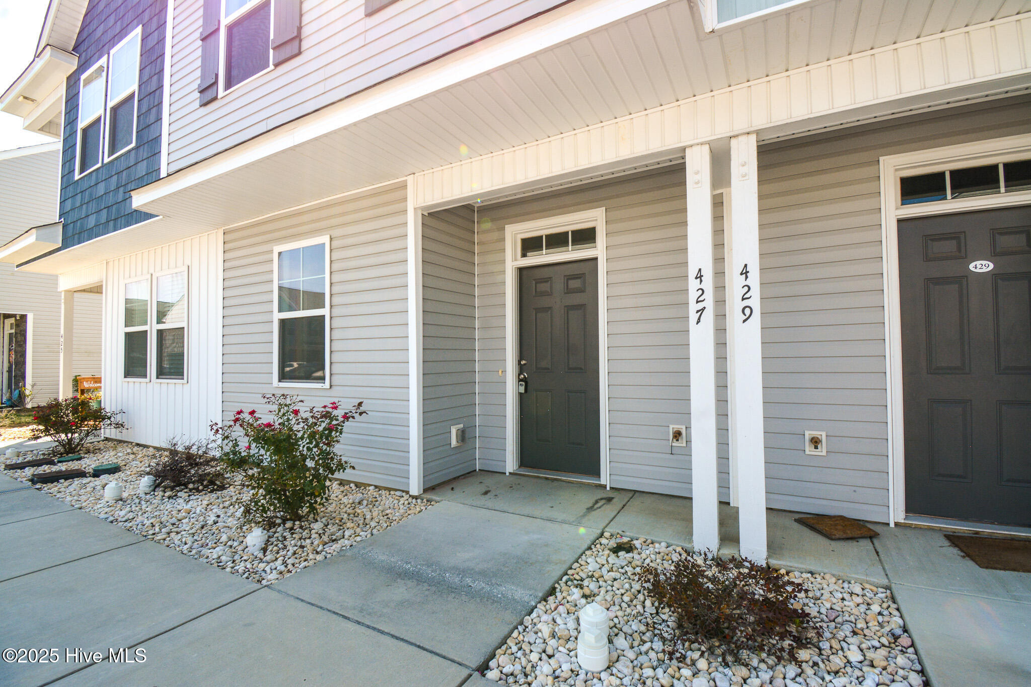 427 Sunfish Lane Property Photo 2