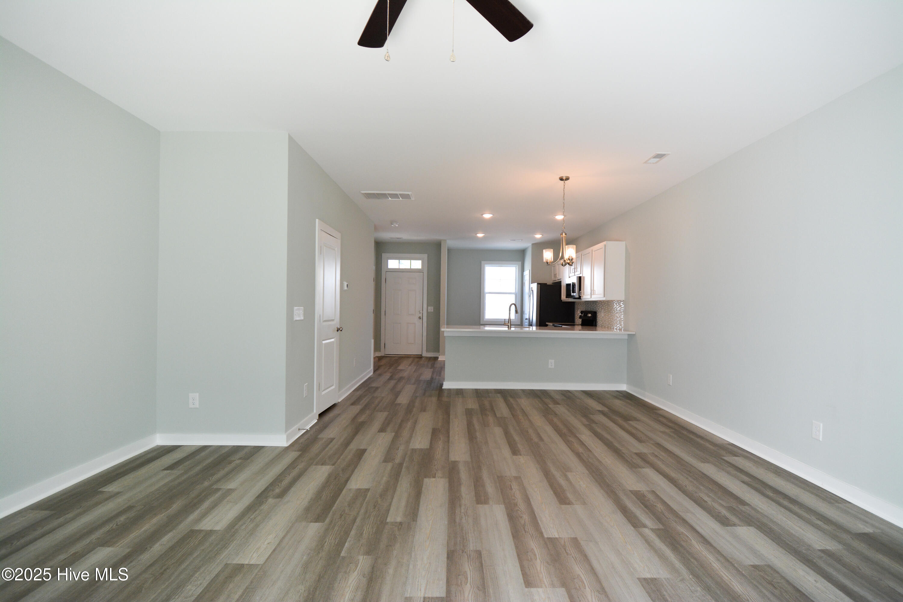 427 Sunfish Lane Property Photo 8