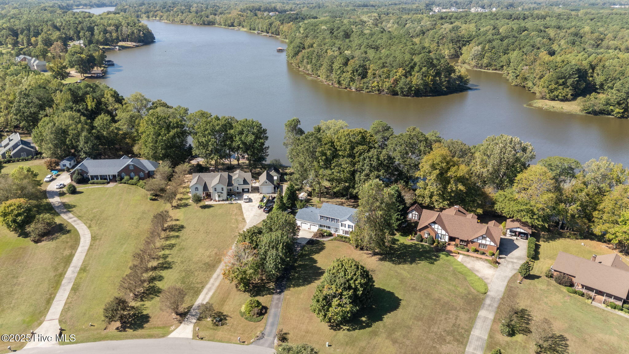 6992 Riverpoint Road Property Photo 5
