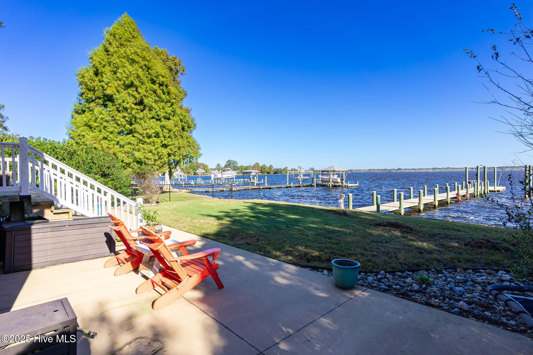 1804 River Drive Property Photo 10