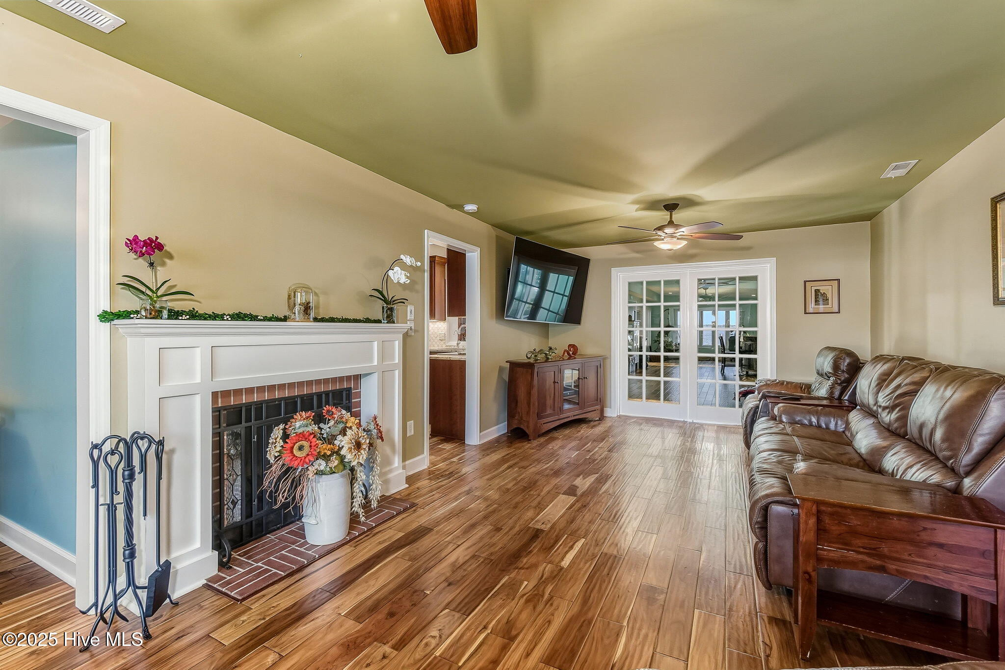 1804 River Drive Property Photo 14