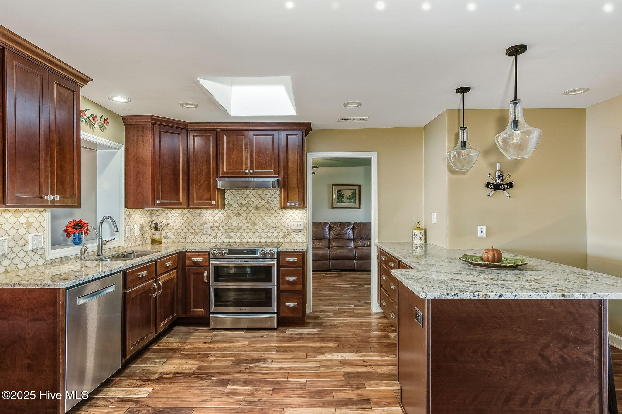 1804 River Drive Property Photo 16