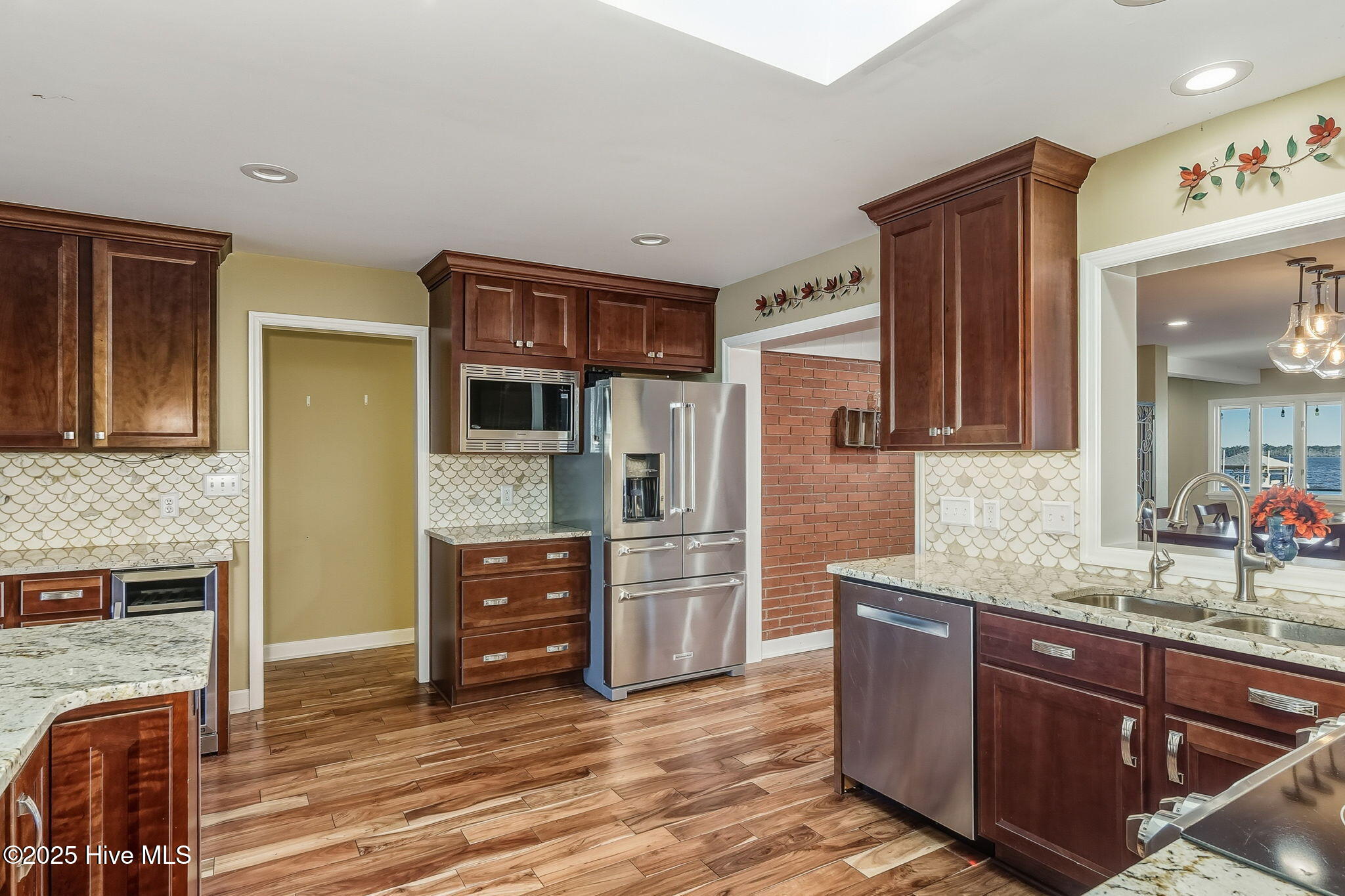 1804 River Drive Property Photo 17