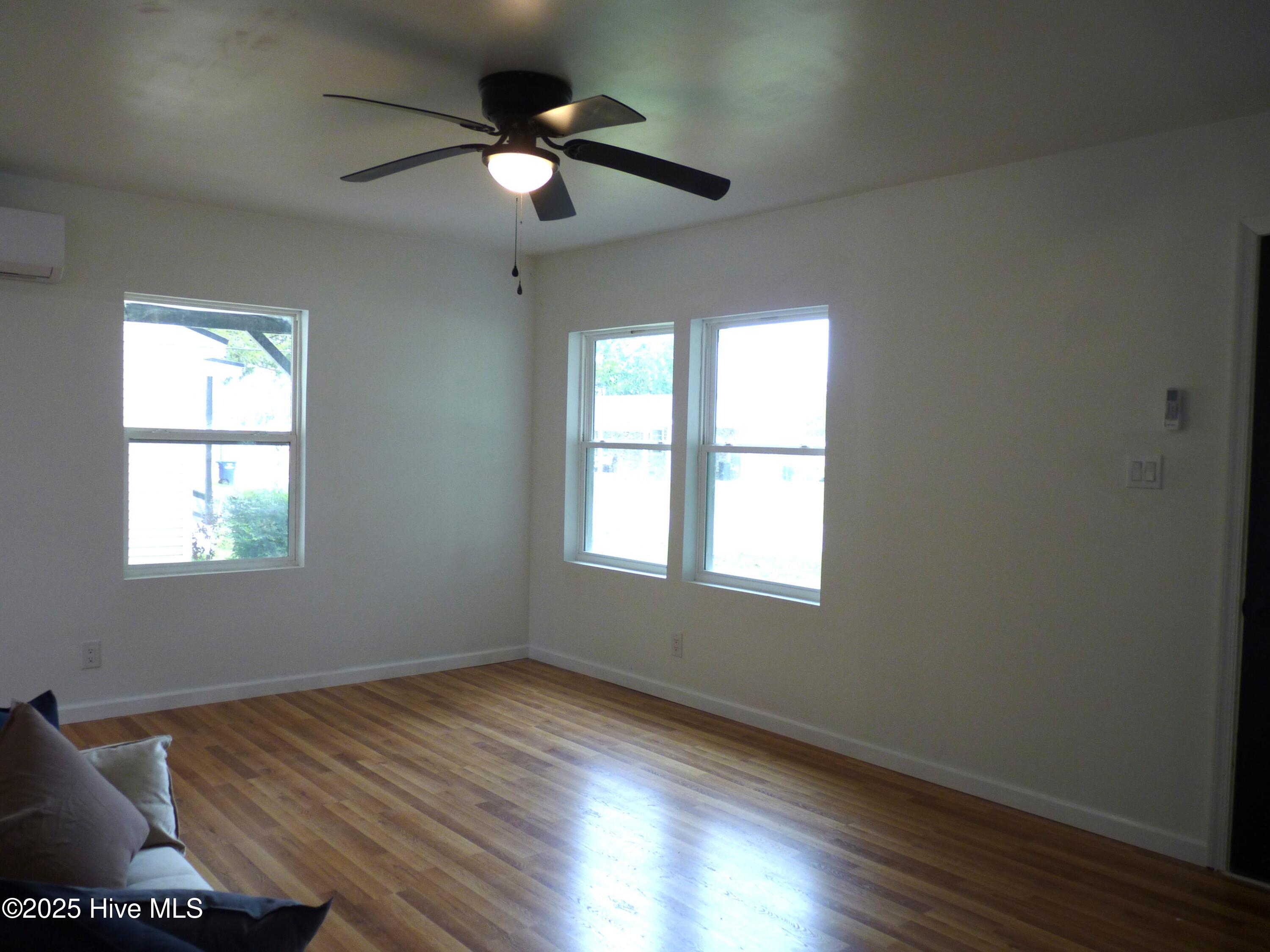 123 Jackson Street Property Photo 6