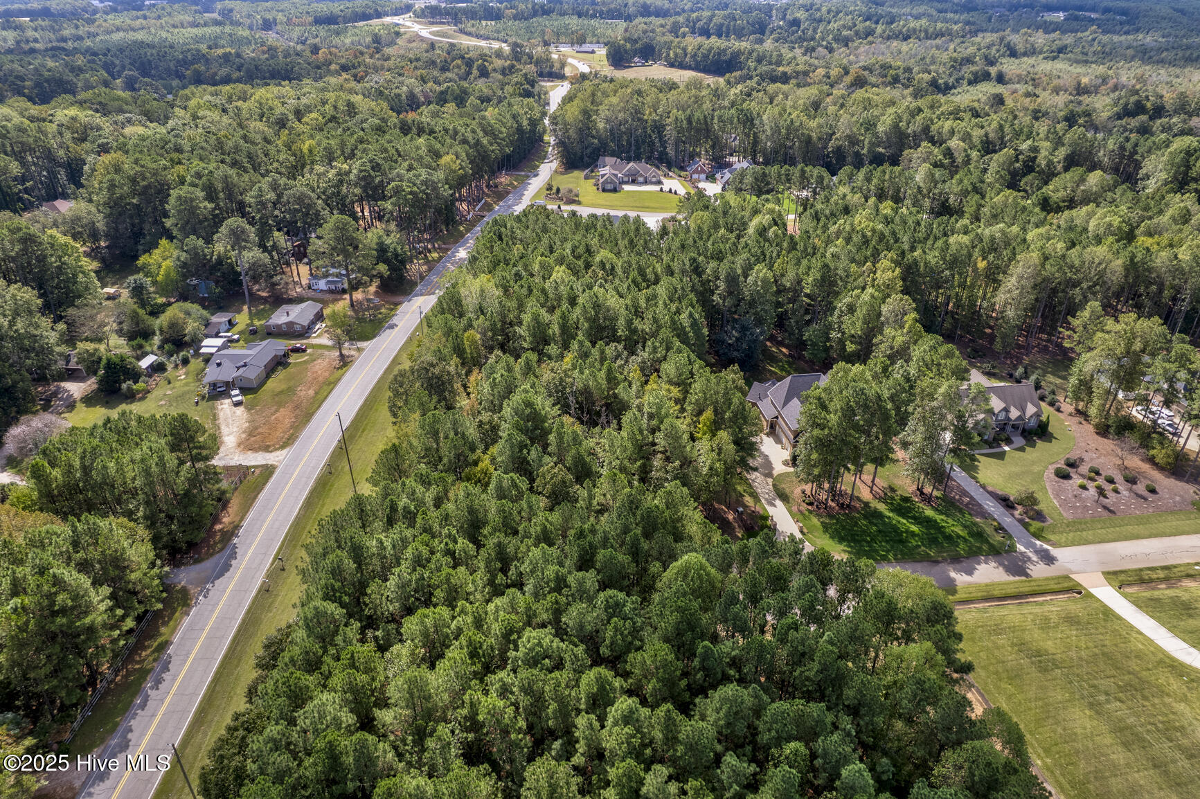 3327 Oak Leaf Drive Property Photo 3