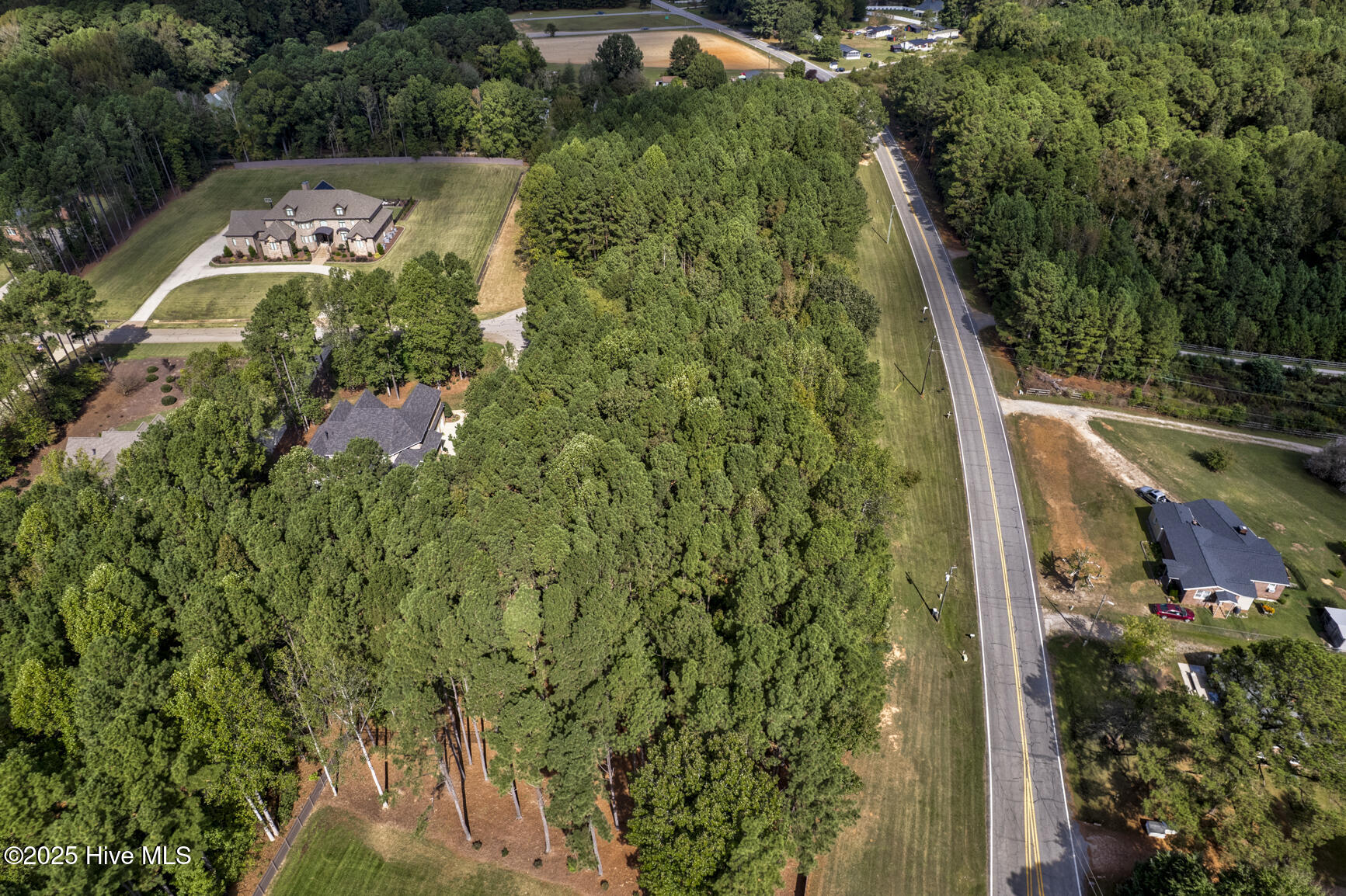 3327 Oak Leaf Drive Property Photo 4