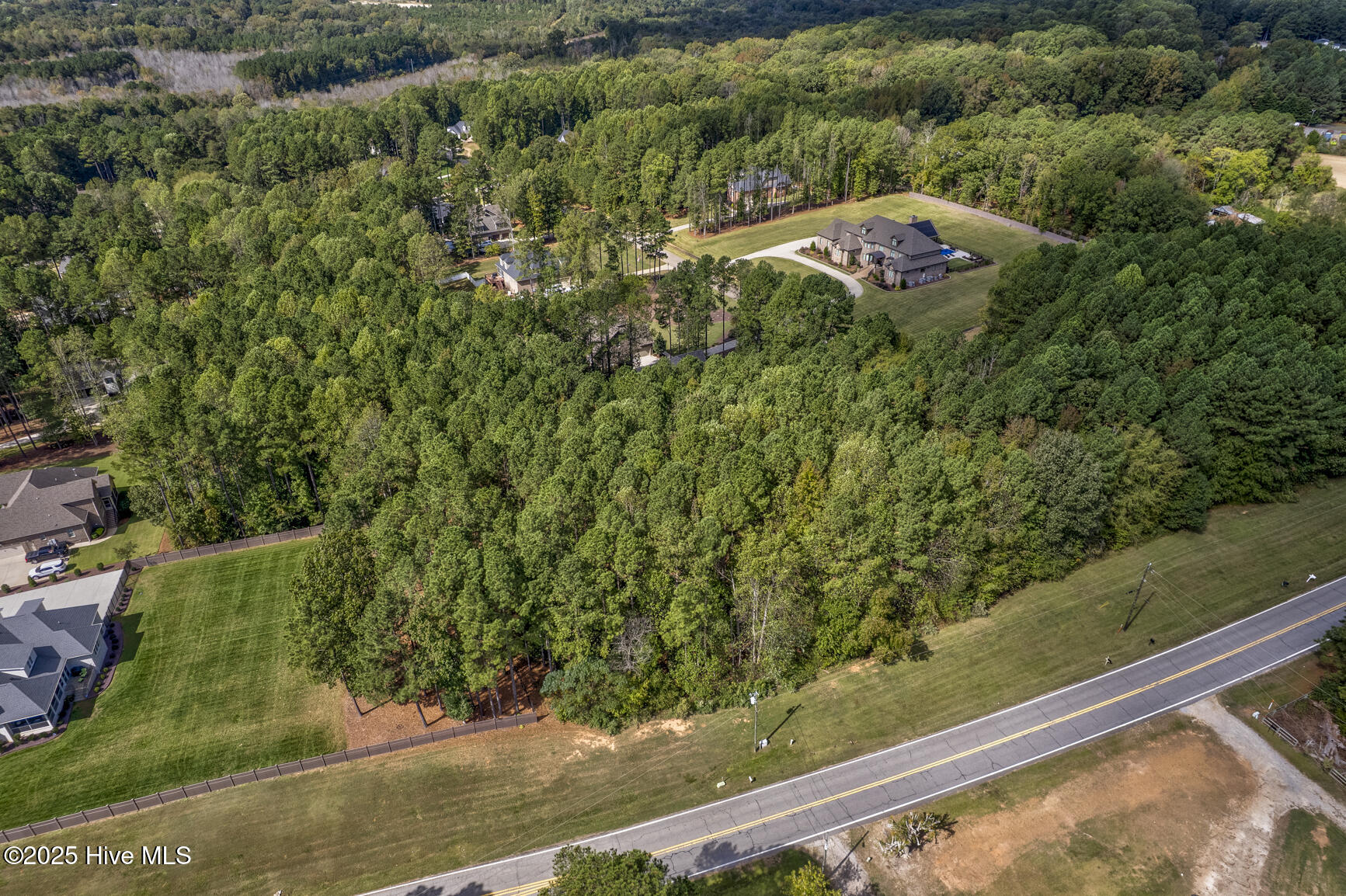 3327 Oak Leaf Drive Property Photo 7