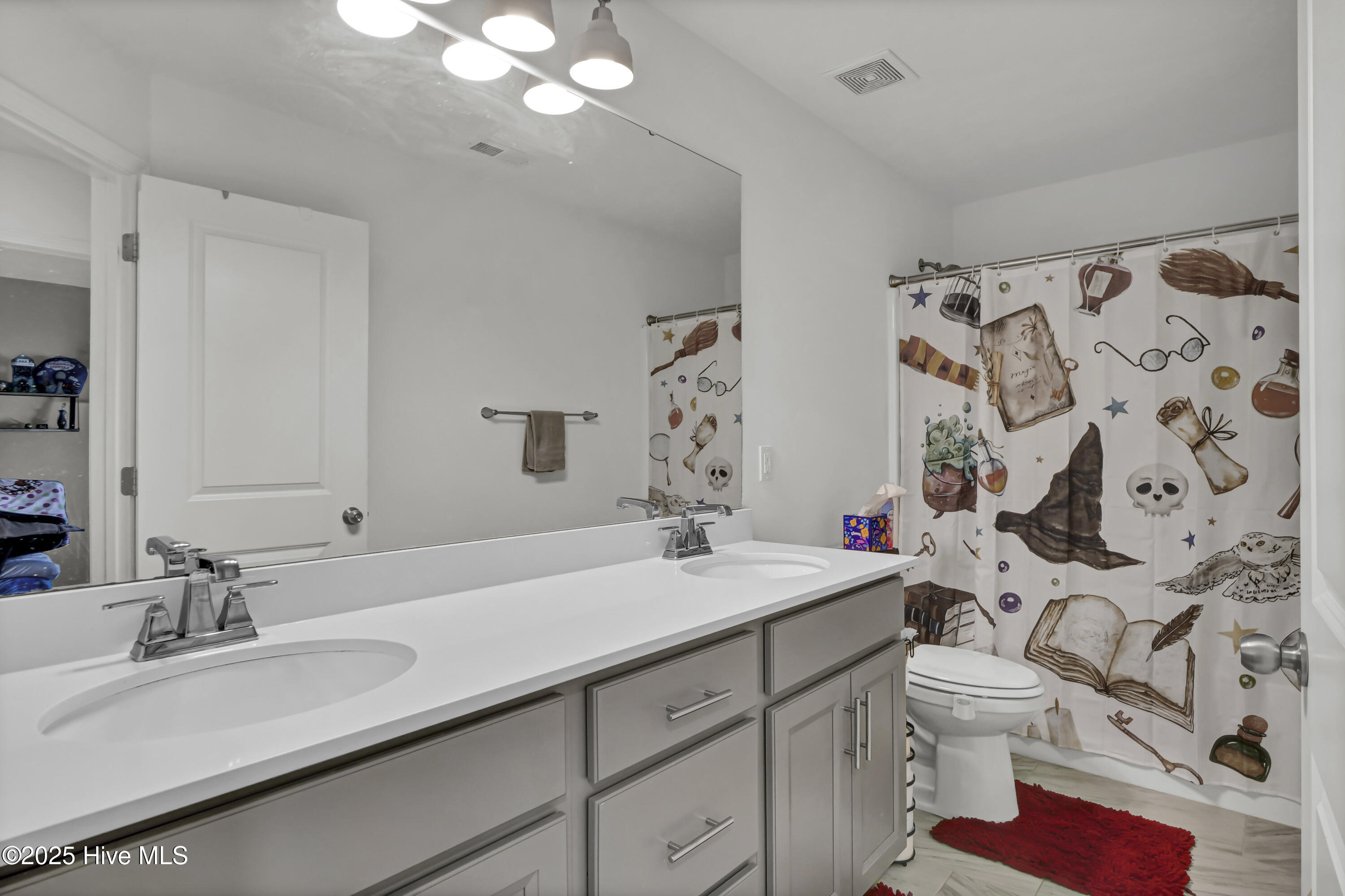 8876 Colbert Place Drive Property Photo 15