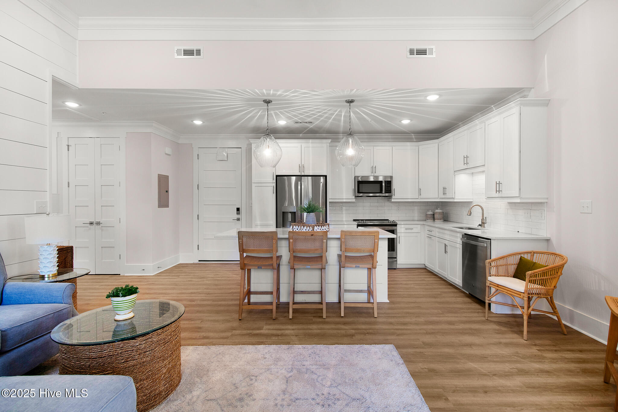 805 Mulberry Street Unit 102 Property Photo 1