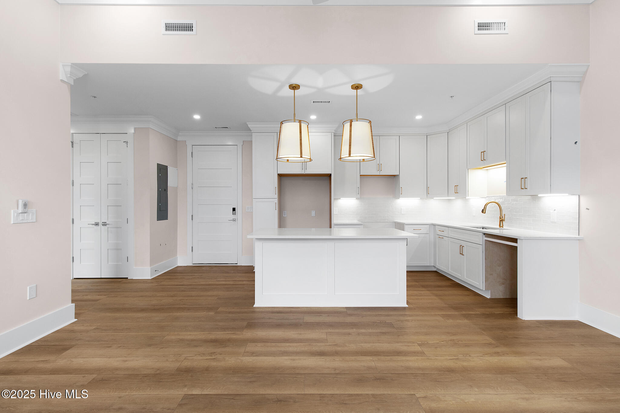 805 Mulberry Street Unit 202