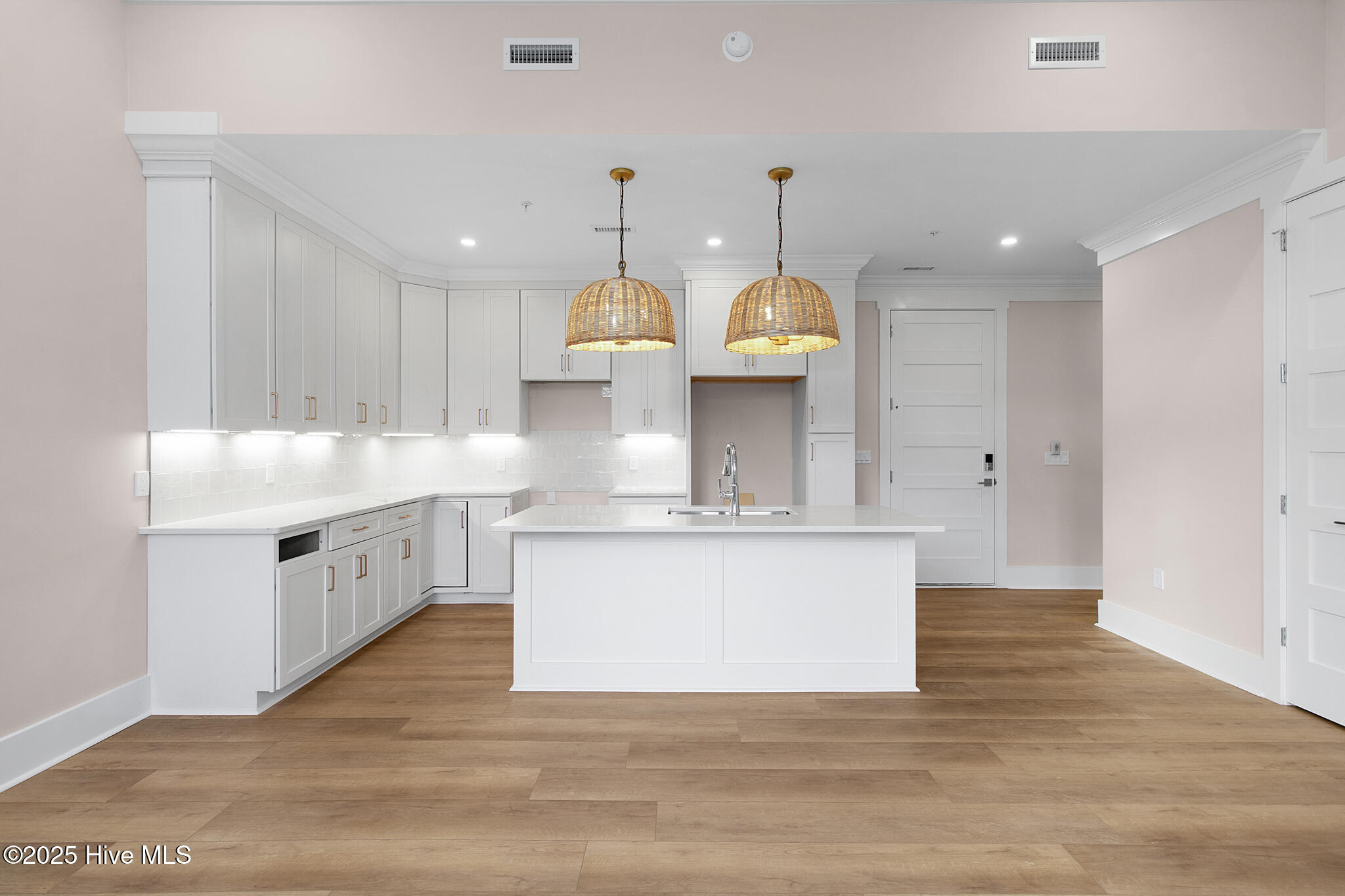 805 Mulberry Street Unit 204 Property Photo 1