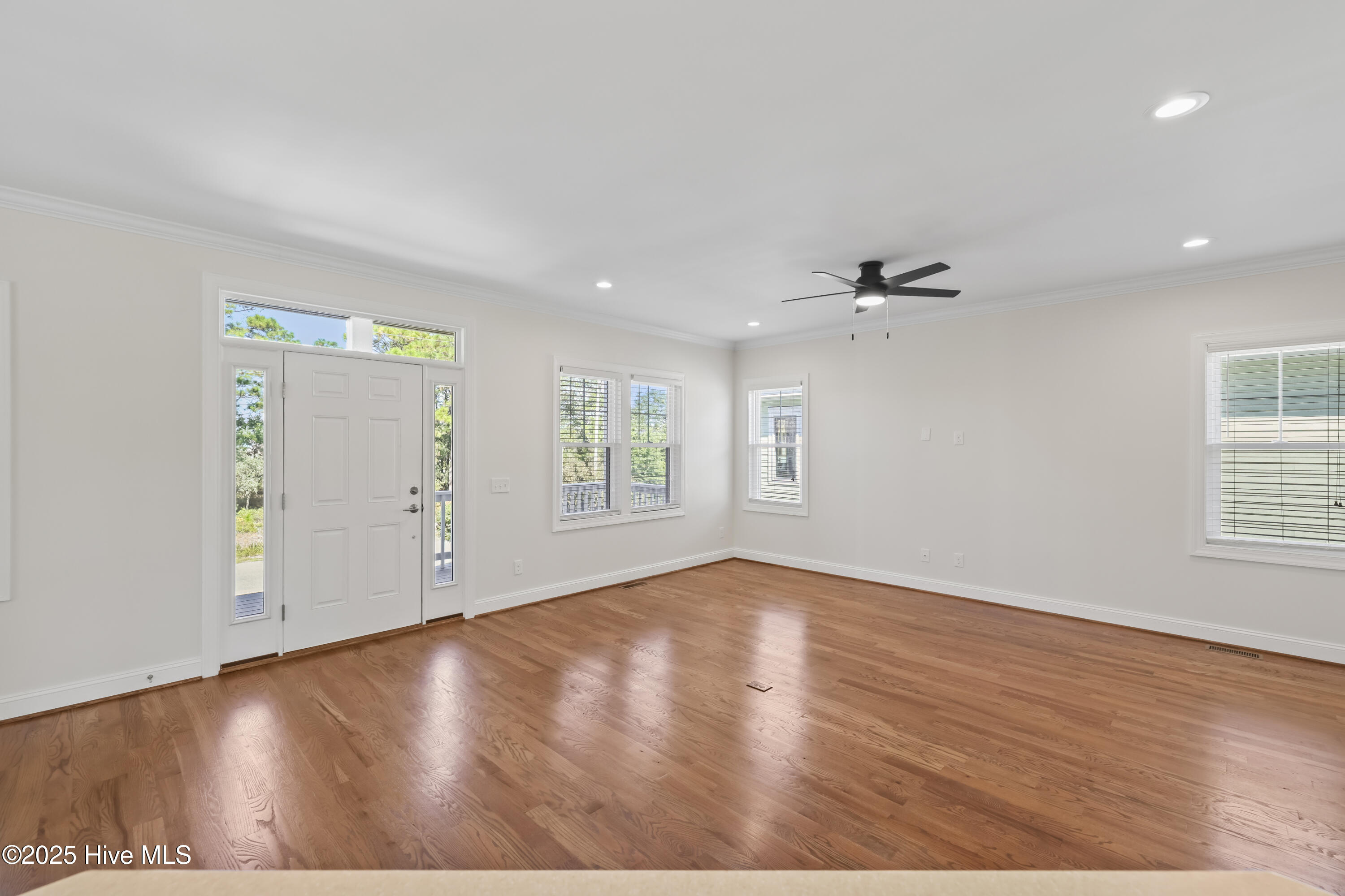 805 S South Carolina Avenue Property Photo 5