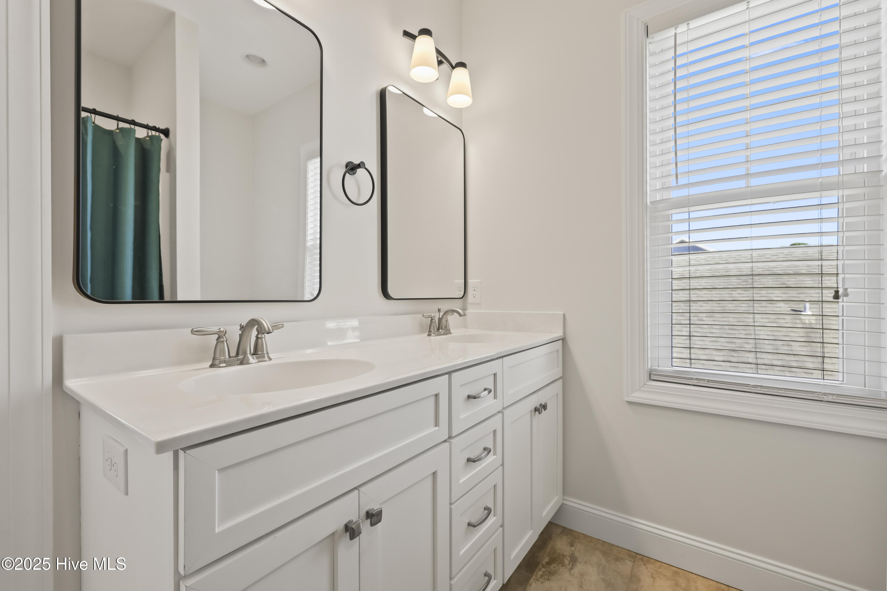 805 S South Carolina Avenue Property Photo 26