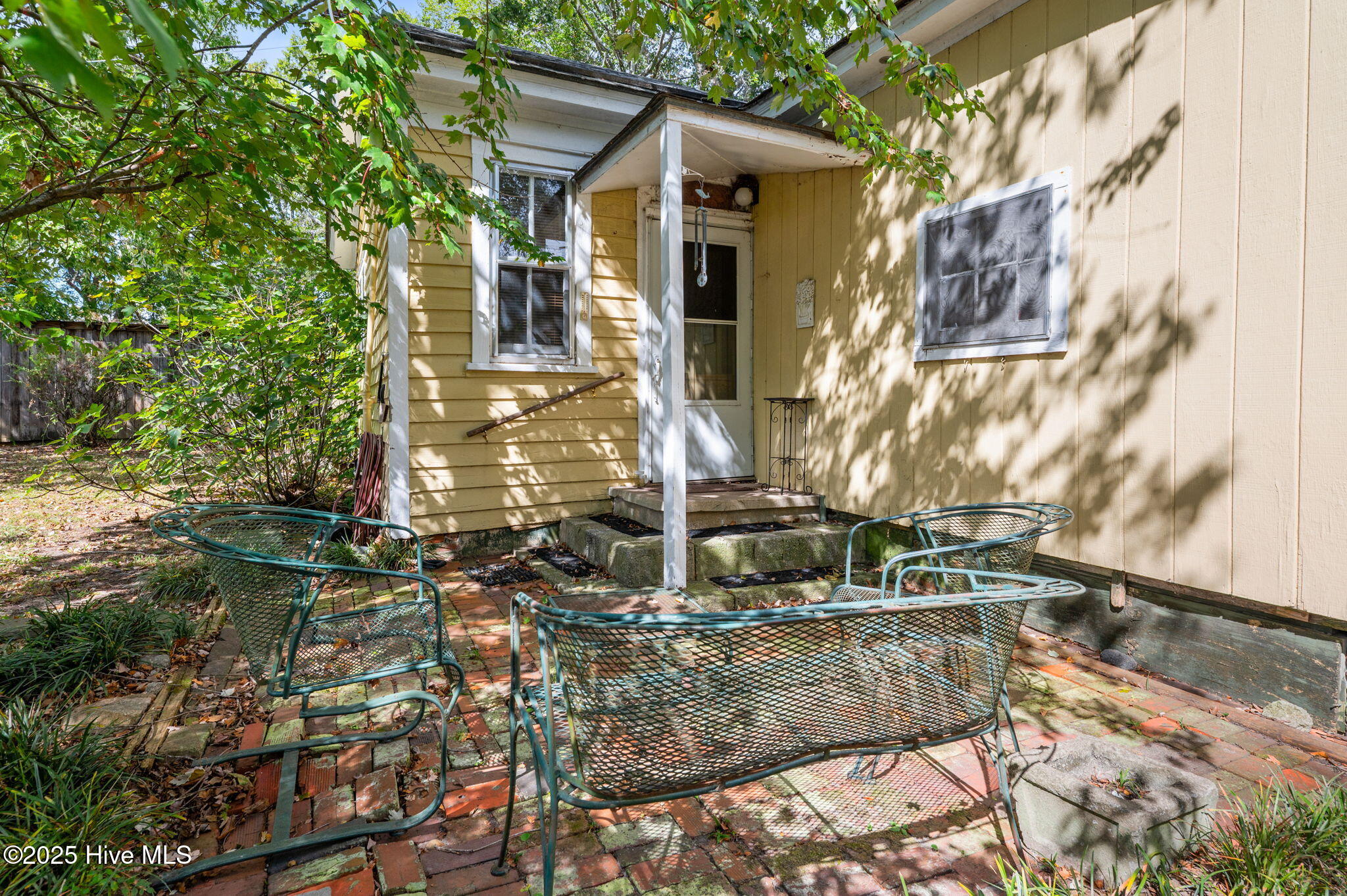 609 E Main Street Property Photo 35