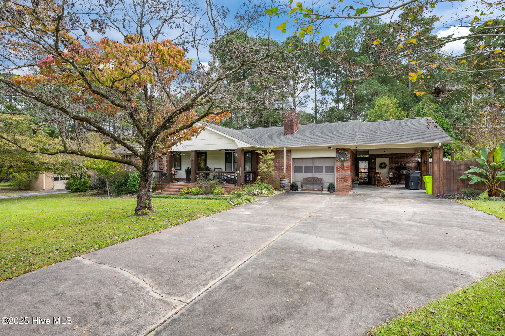 211 Rockledge Road Property Photo 5