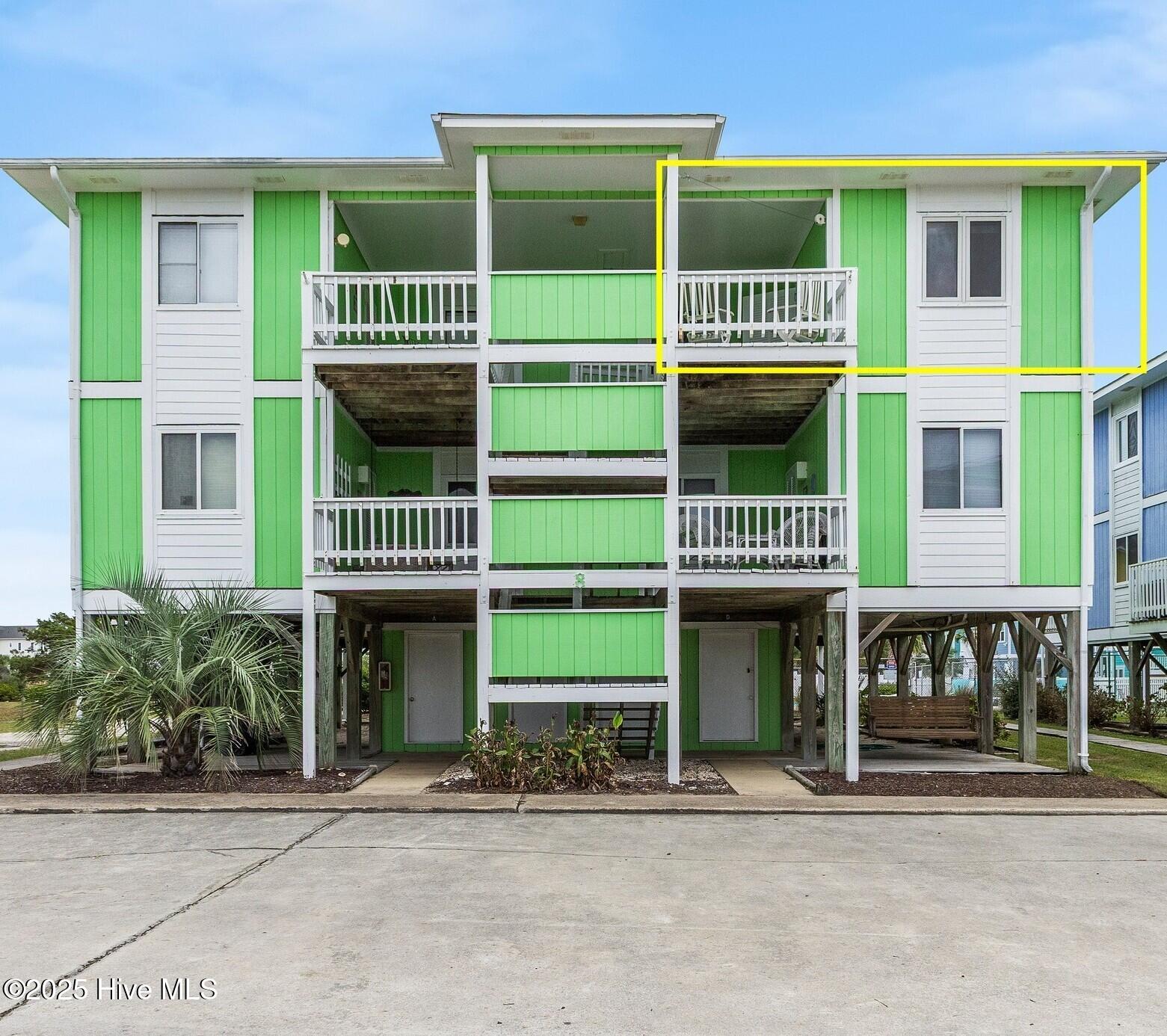 1068 Ocean Boulevard W # 8b Property Photo 1