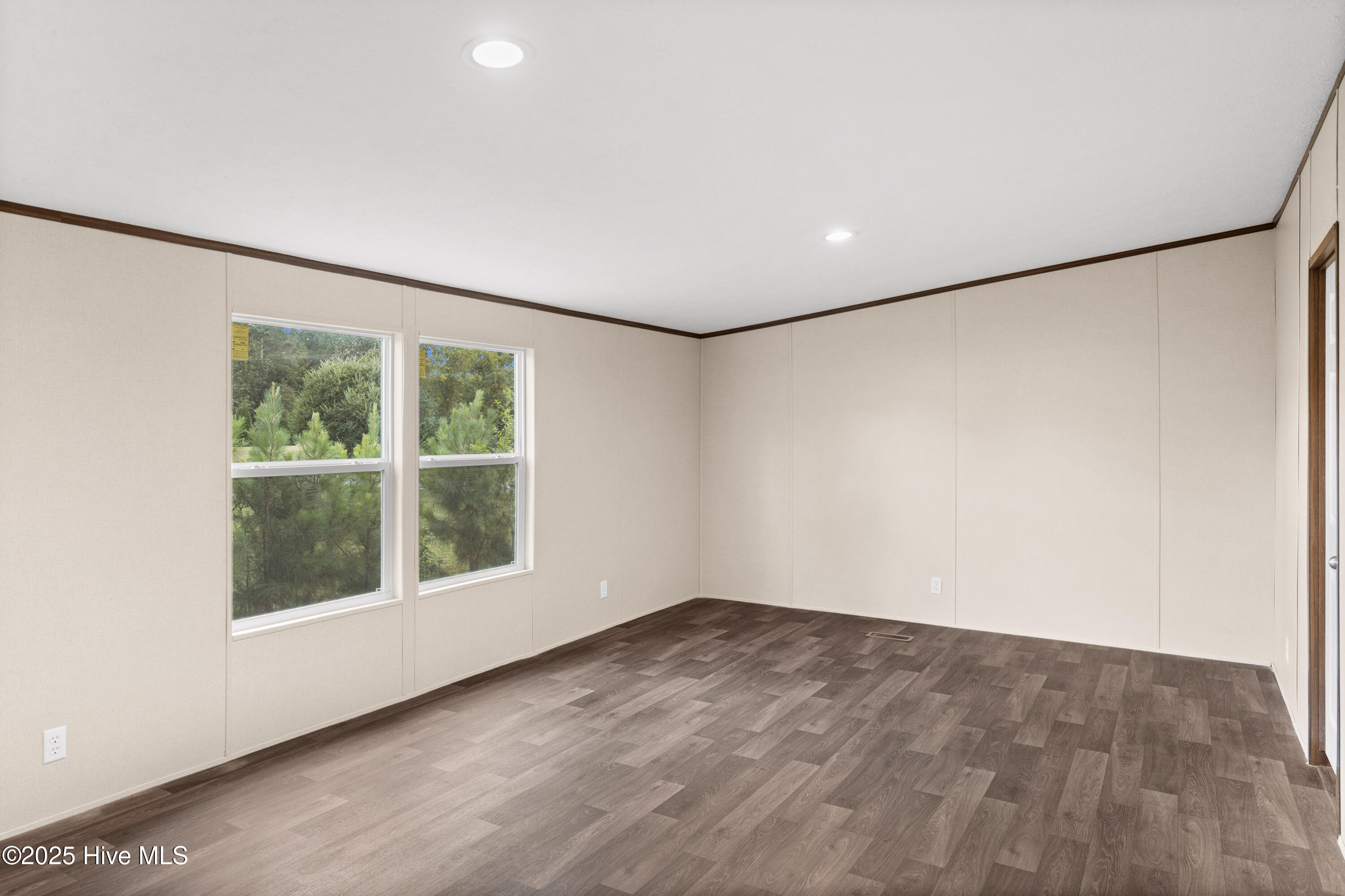 120 Nw First Street Property Photo 16