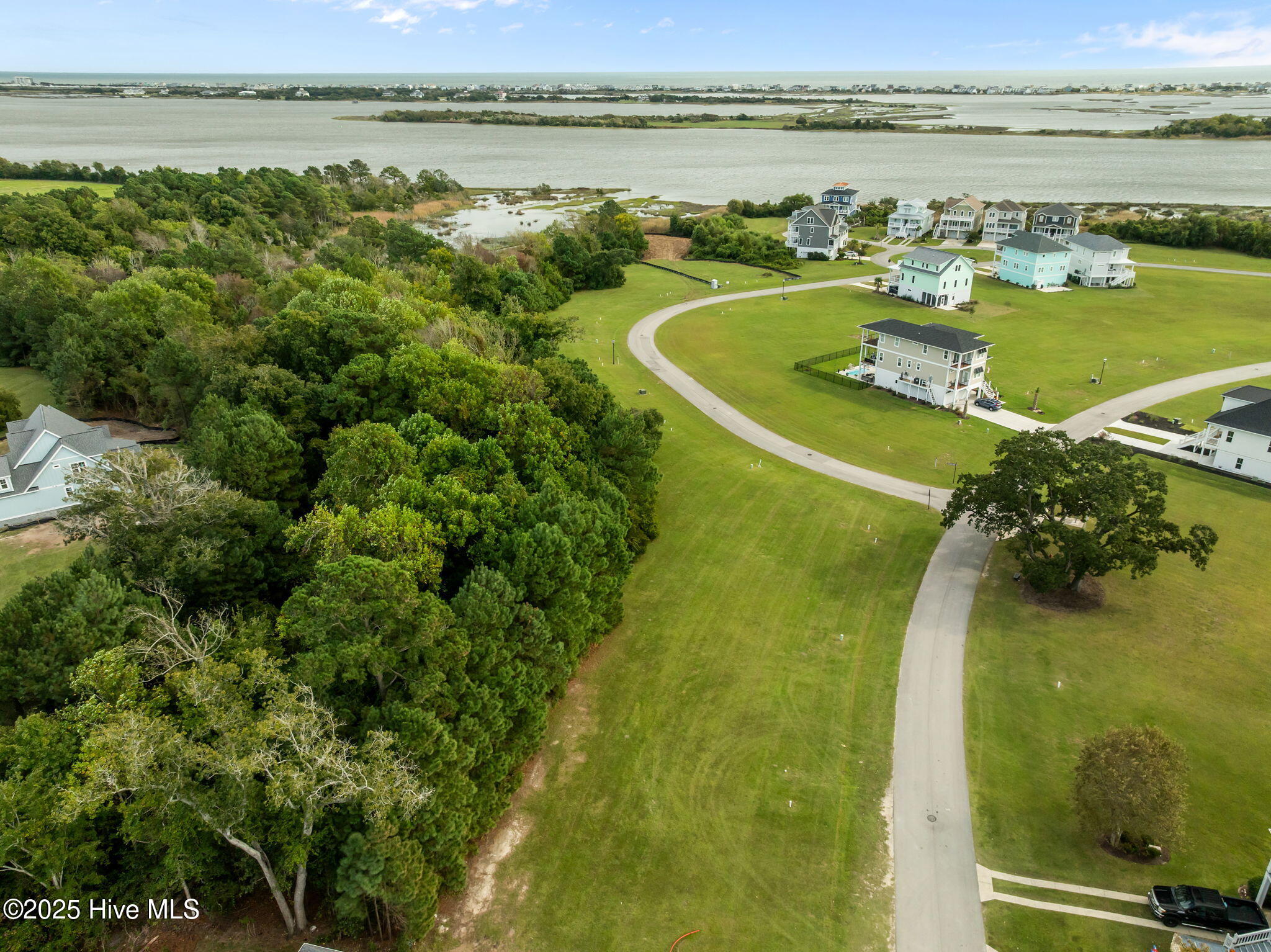 201 Marshside Landing Property Photo 5