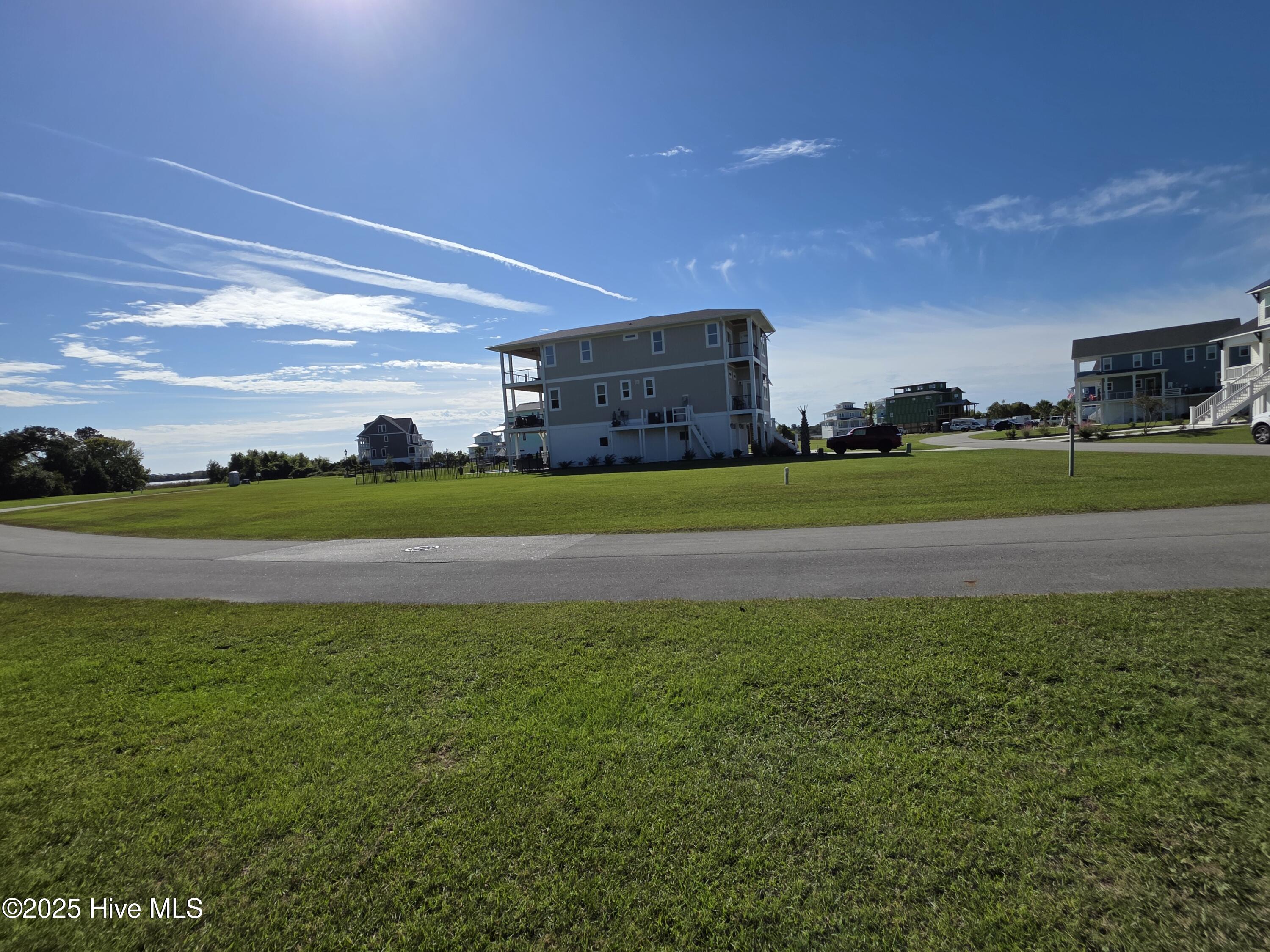 201 Marshside Landing Property Photo 24