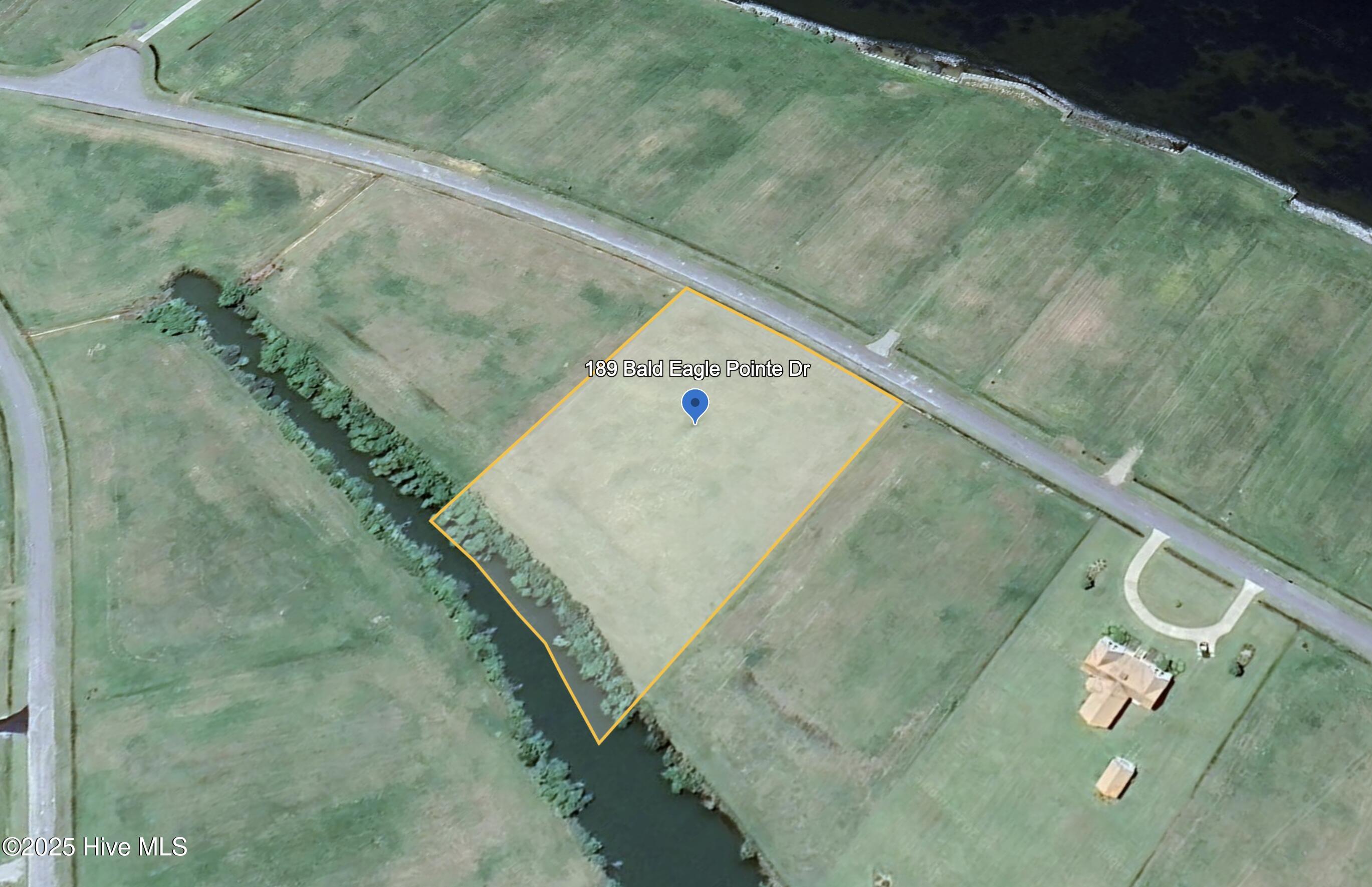 189 Bald Eagle Pointe Drive Property Photo 6