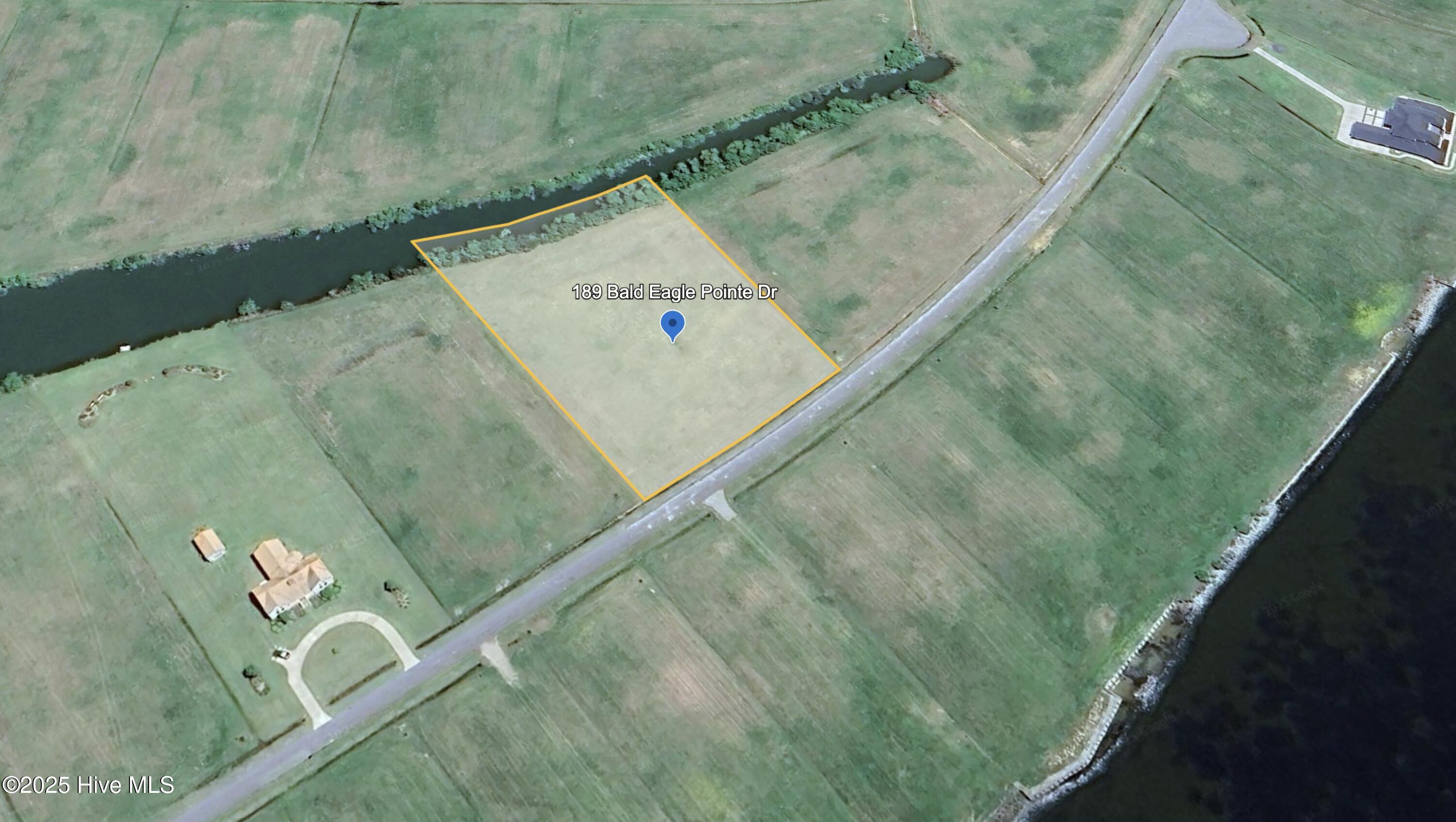 189 Bald Eagle Pointe Drive Property Photo 7