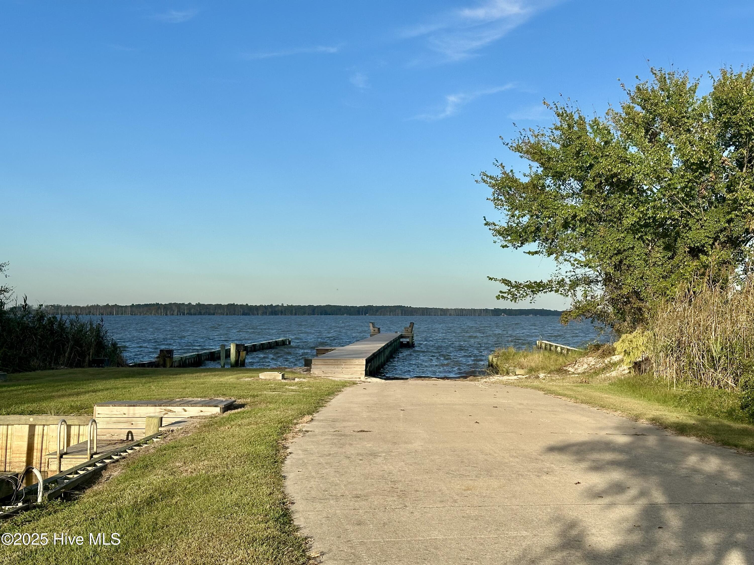 189 Bald Eagle Pointe Drive Property Photo 8