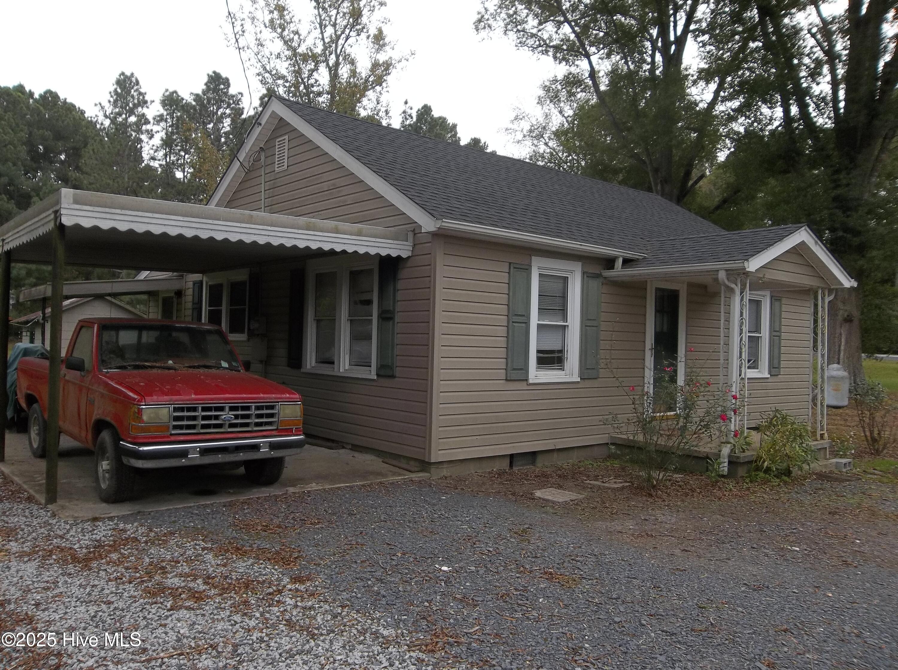 185 Railyard Road Property Photo 1