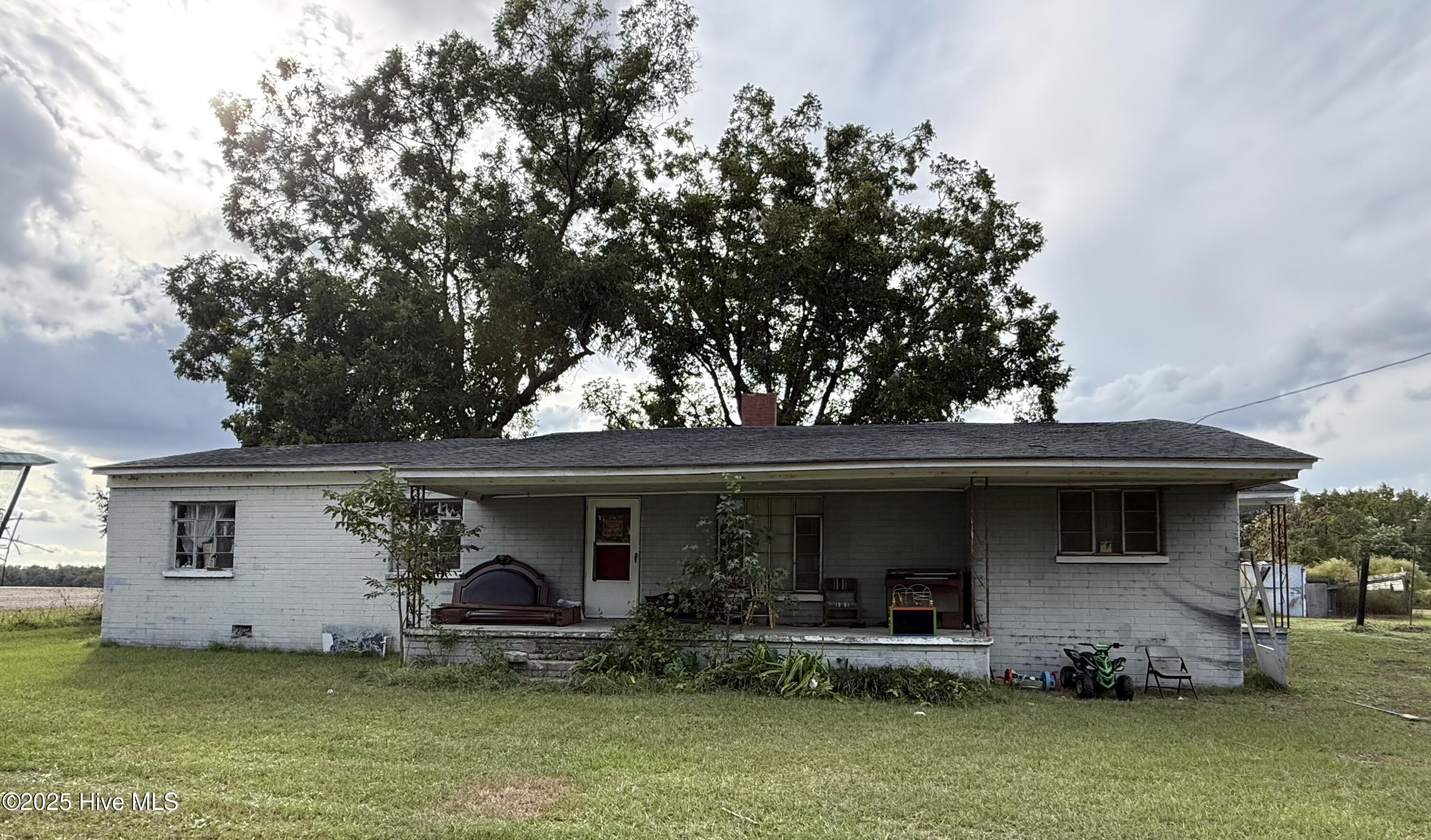 277 Bennetts Bridge Road Property Photo 1