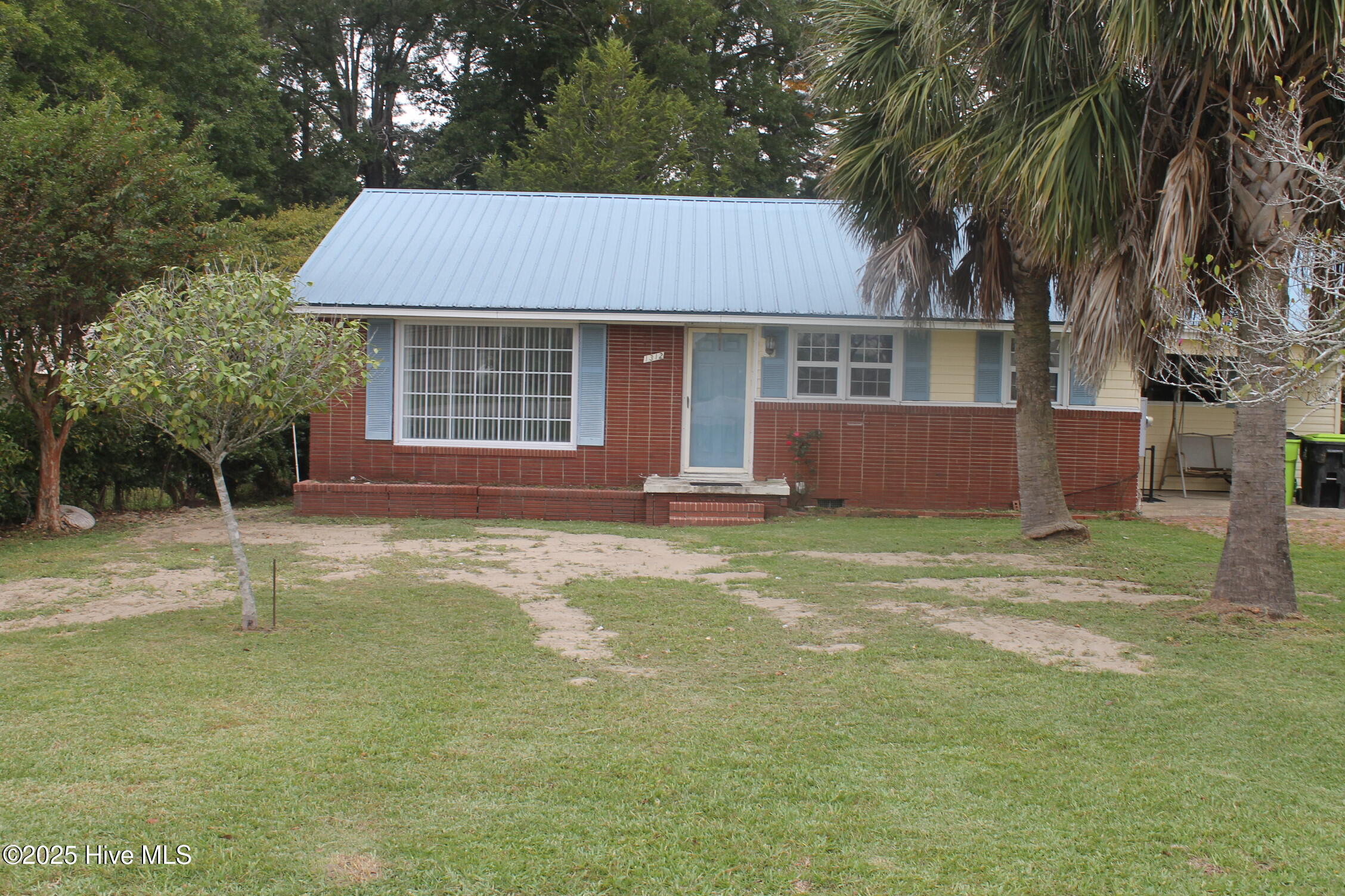 1312 Sunny Side Street Property Photo 1