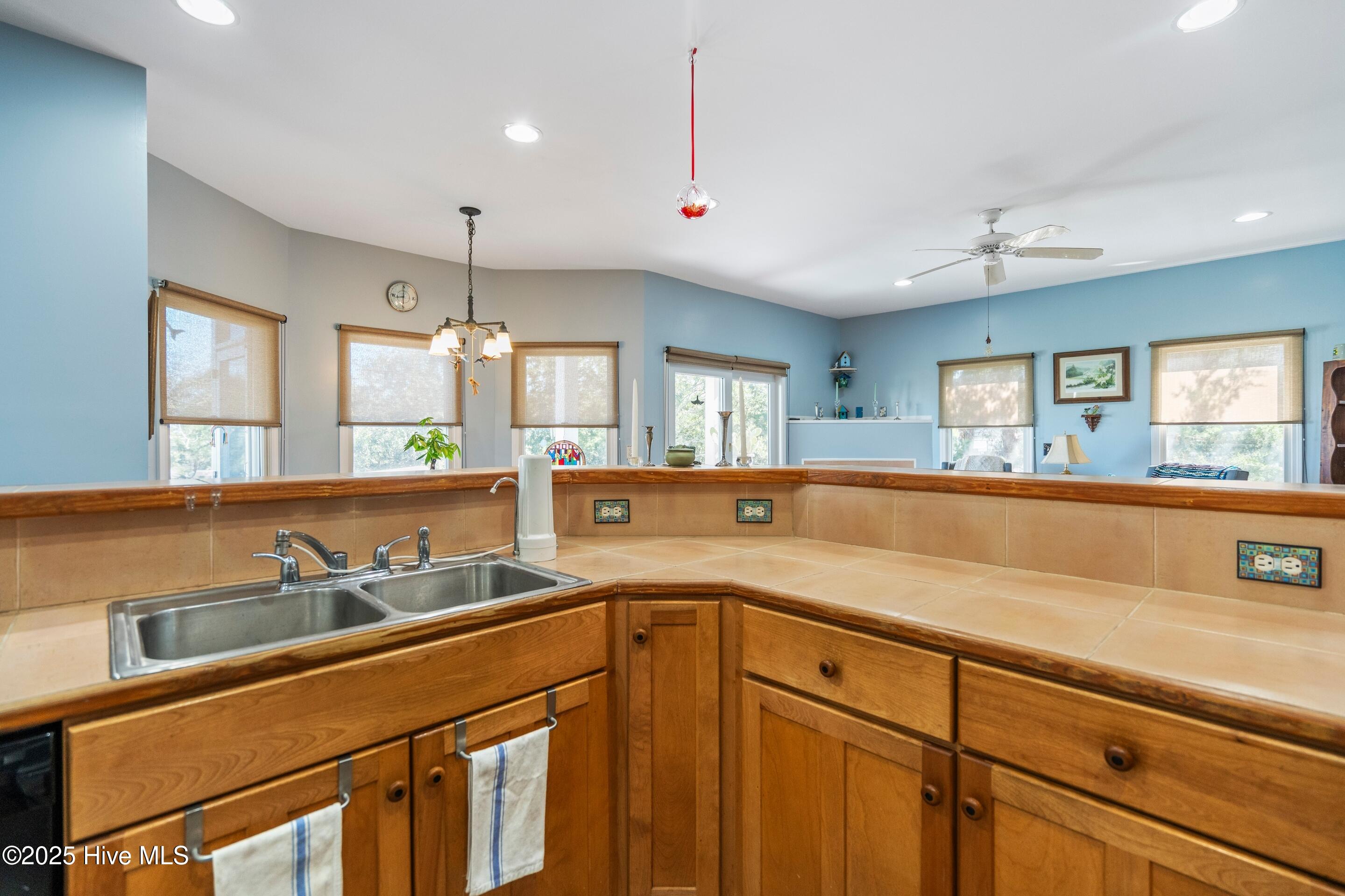 642 S Fourth Avenue Property Photo 33