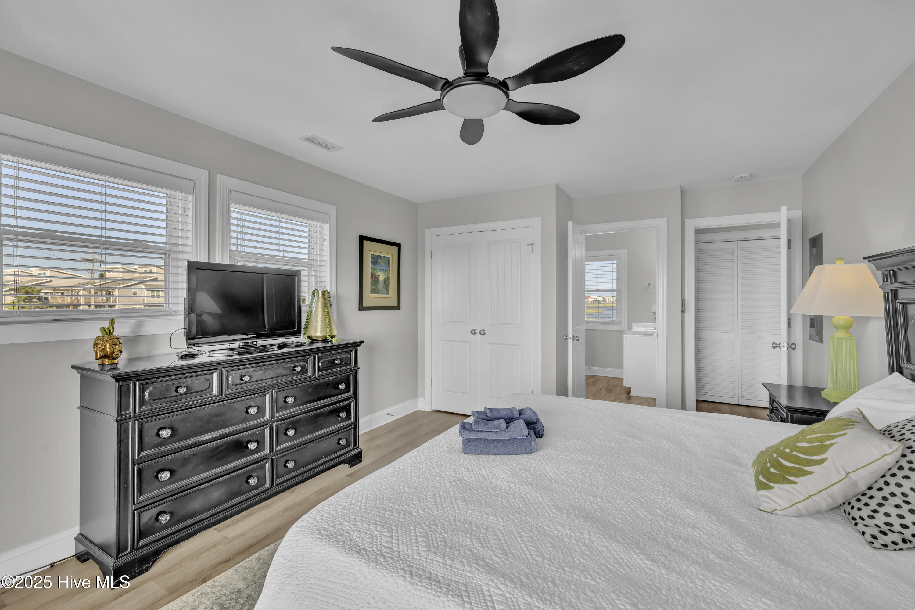 1800 New River Inlet Road Property Photo 29