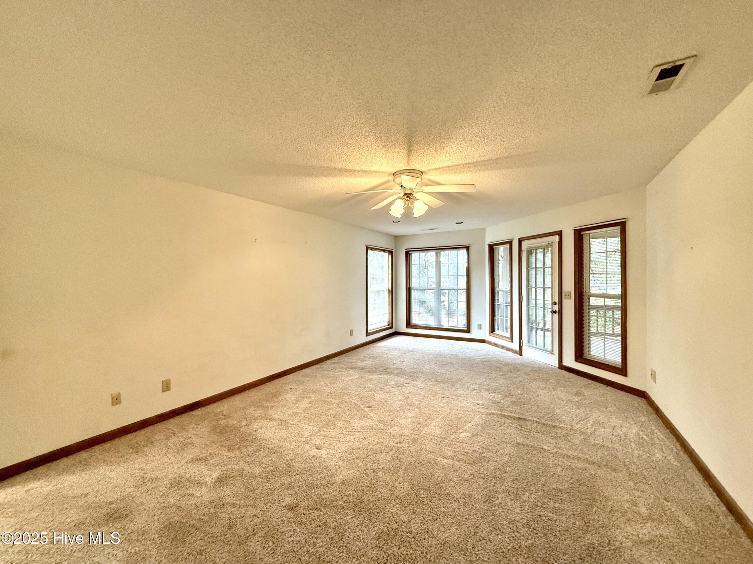 510 Robin Lane Property Photo 33