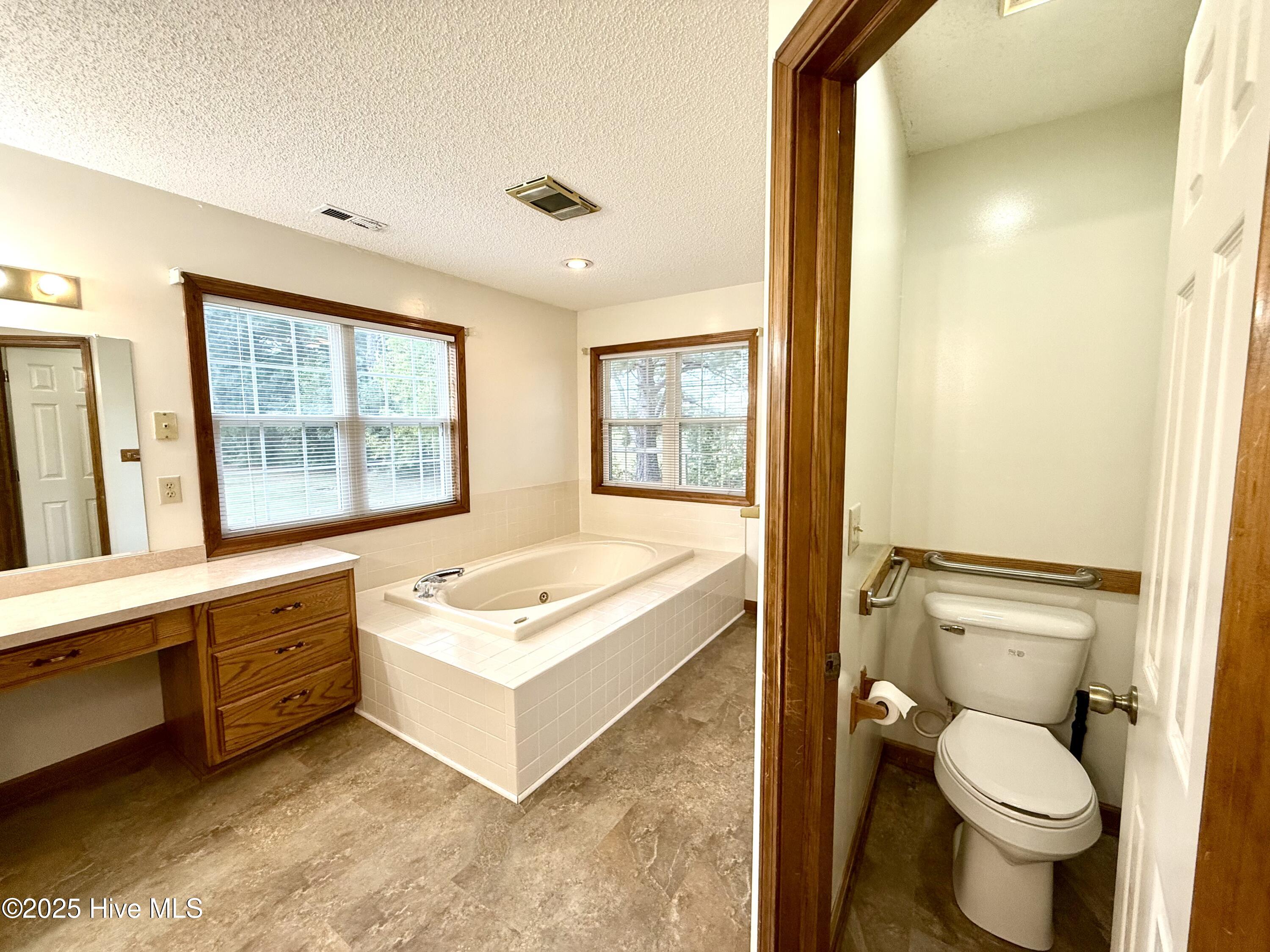 510 Robin Lane Property Photo 43