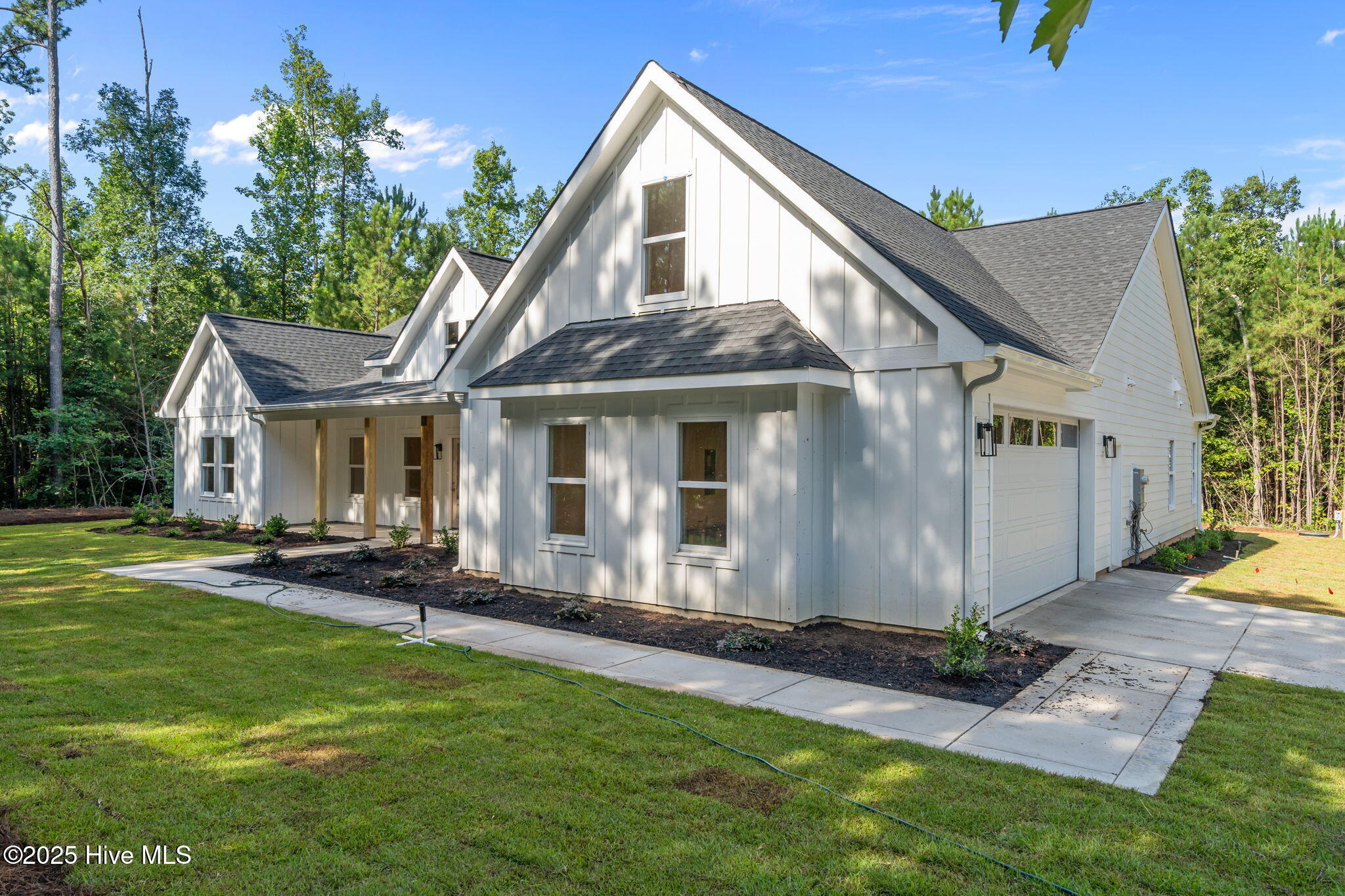 5012 Arcadia Way Property Photo 1