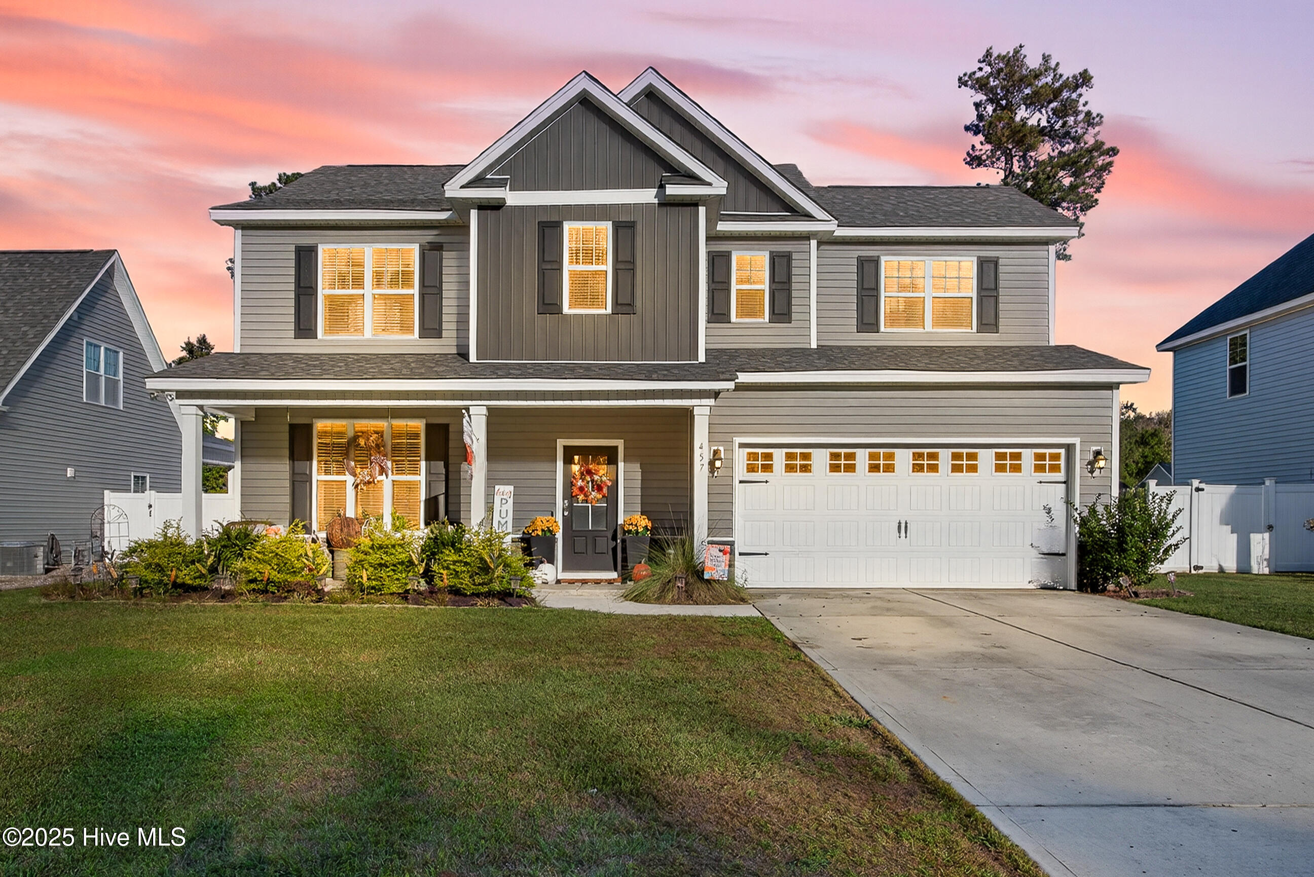 457 Jasmine Way Property Photo 1