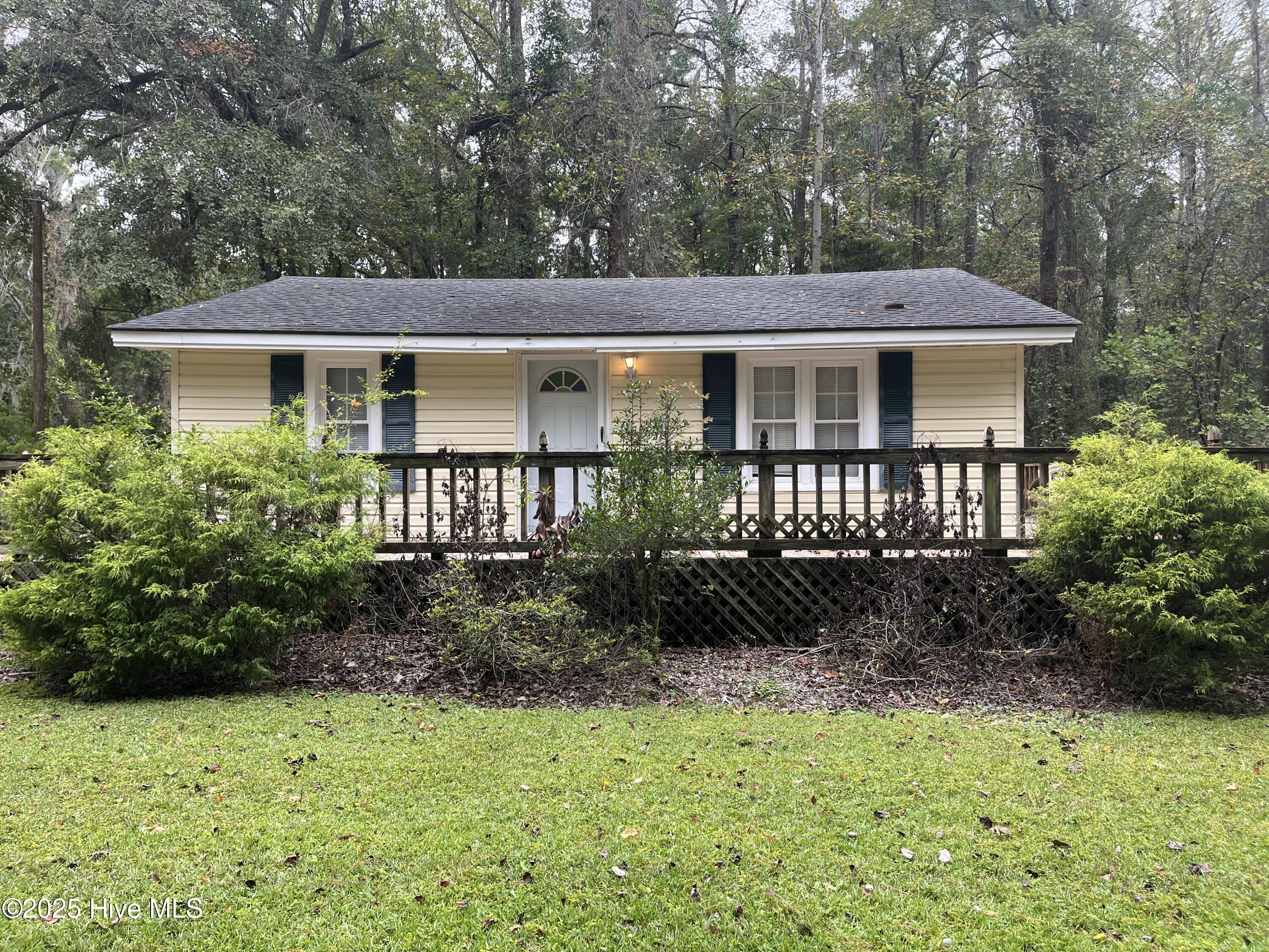 11 Cedar Lane Property Photo 1
