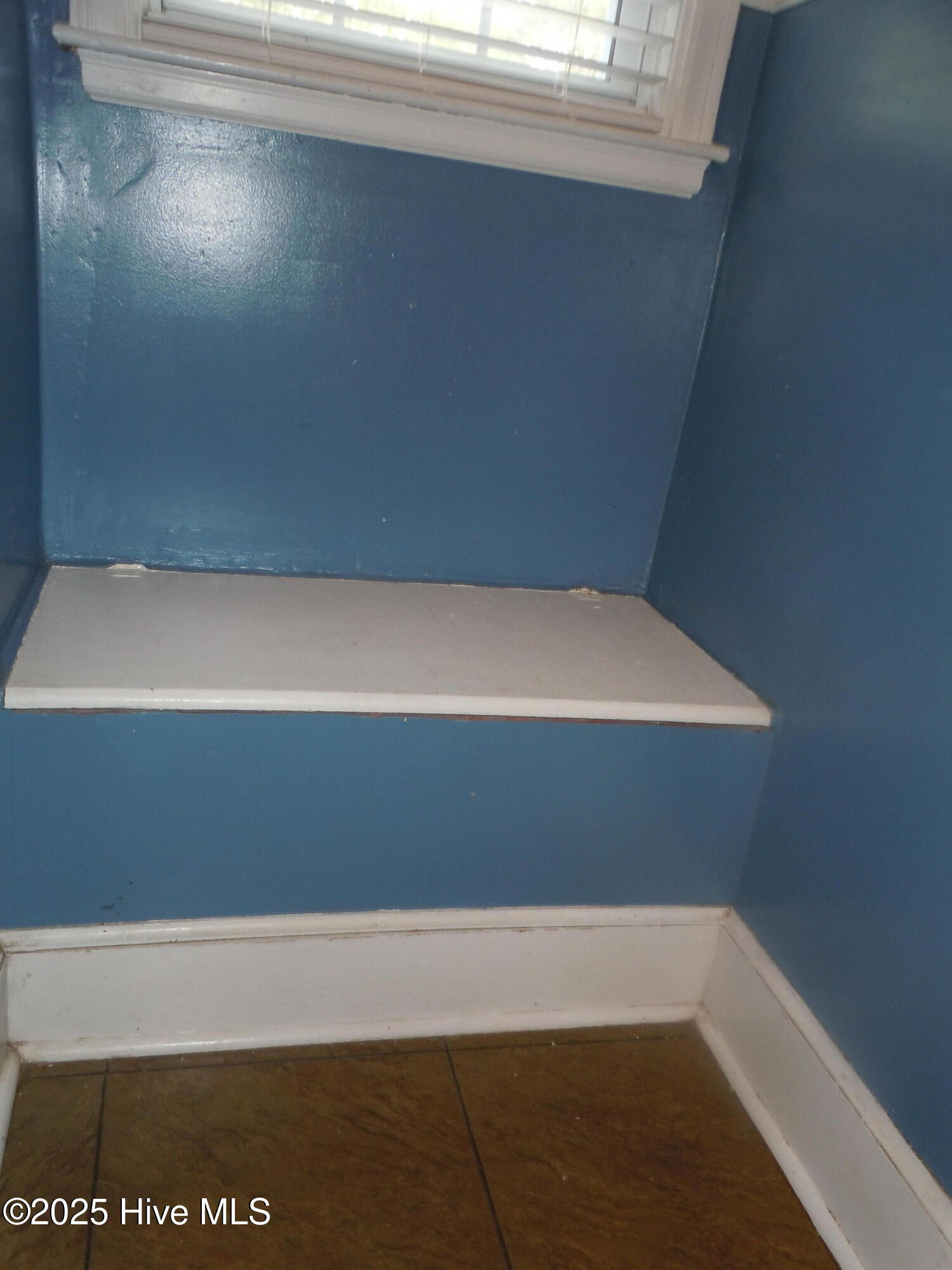110 E Bell Street Property Photo 41