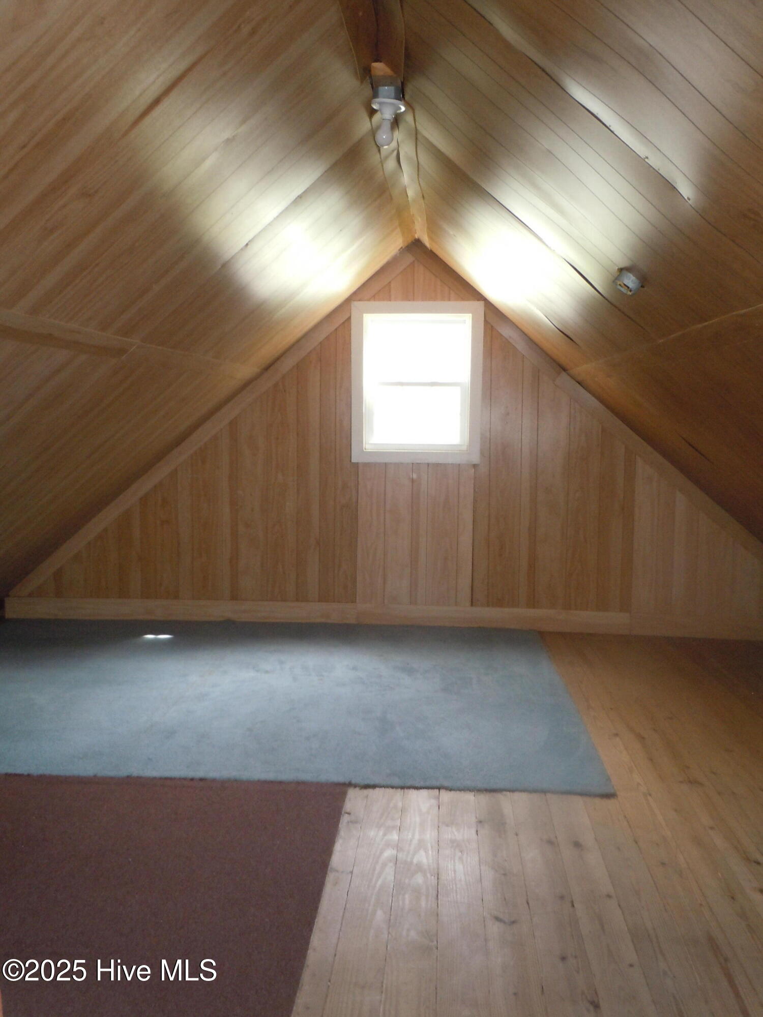 110 E Bell Street Property Photo 55
