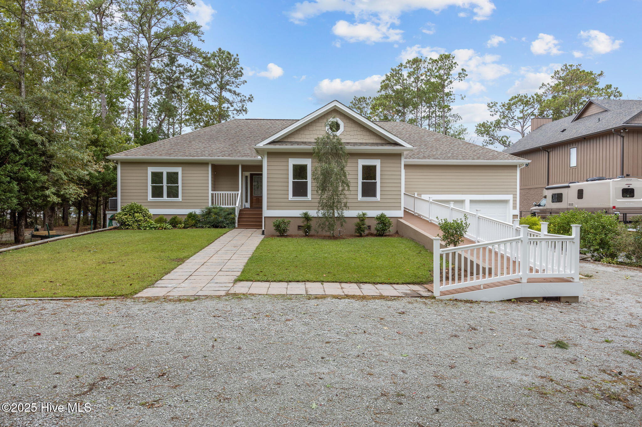 402 Whittaker Point Road Property Photo 4