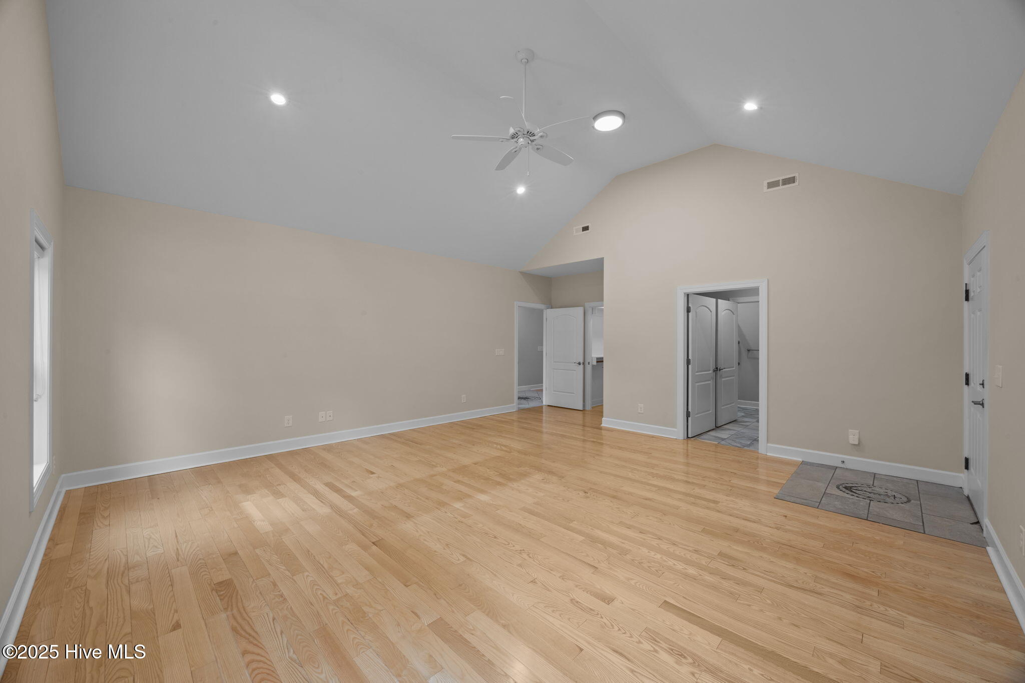 402 Whittaker Point Road Property Photo 15