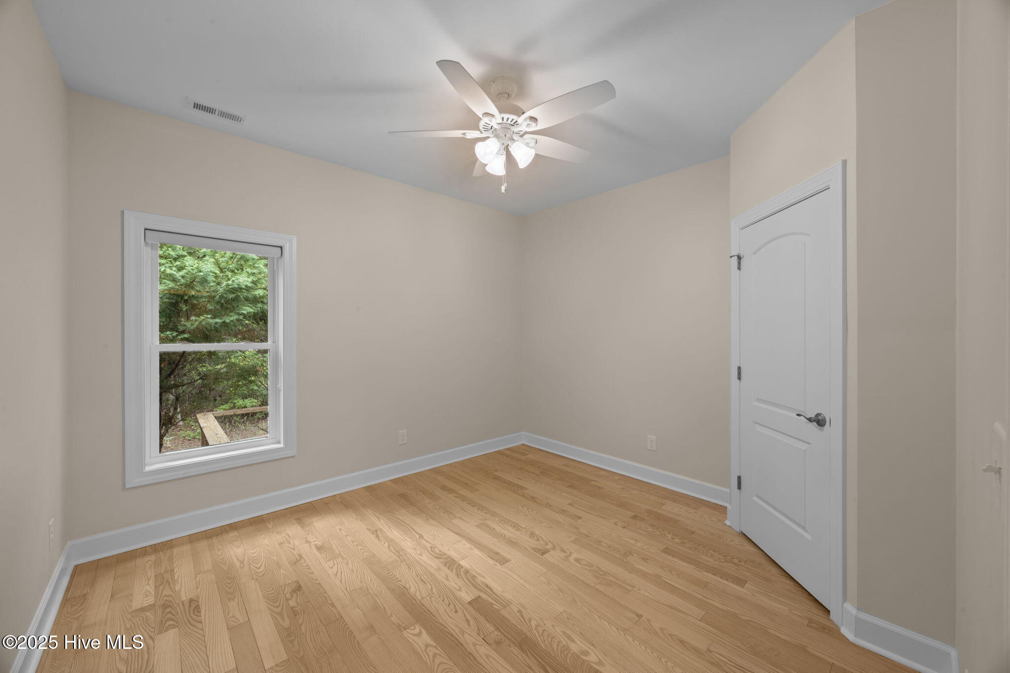 402 Whittaker Point Road Property Photo 37