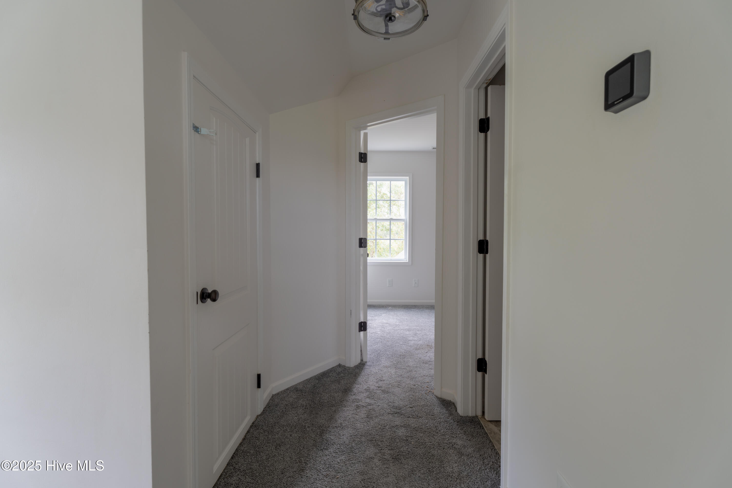 404 Silva Cove Property Photo 23