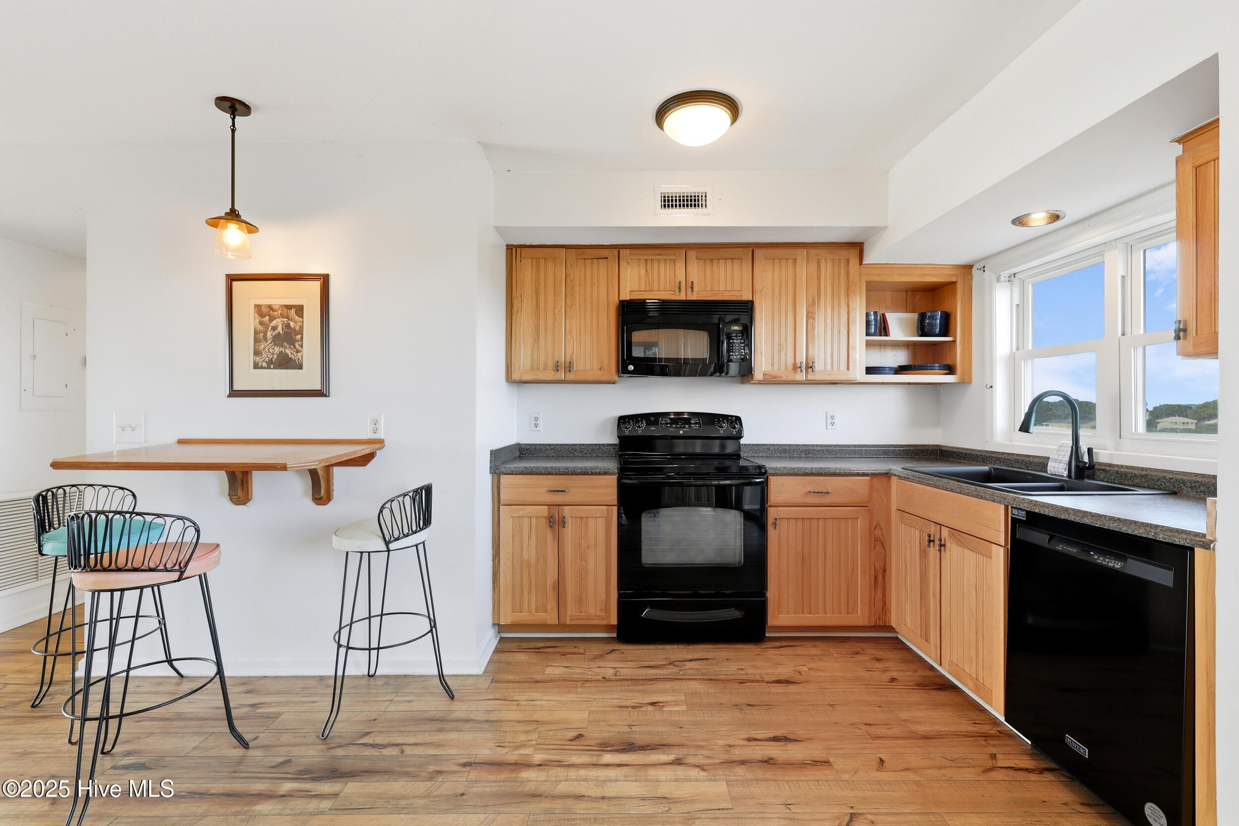 1709 Canal Drive B11 Property Photo 10