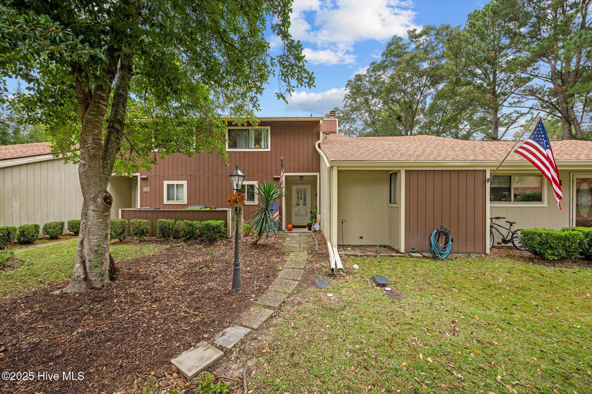 84 Quarterdeck Townes Property Photo 1