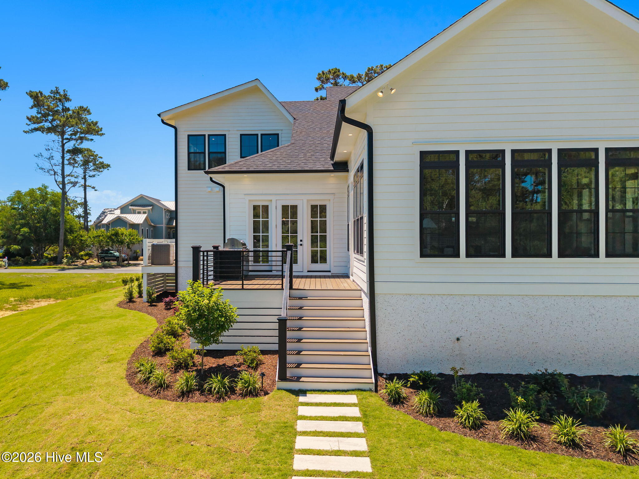 2611 Mariners Way Se Property Photo 13