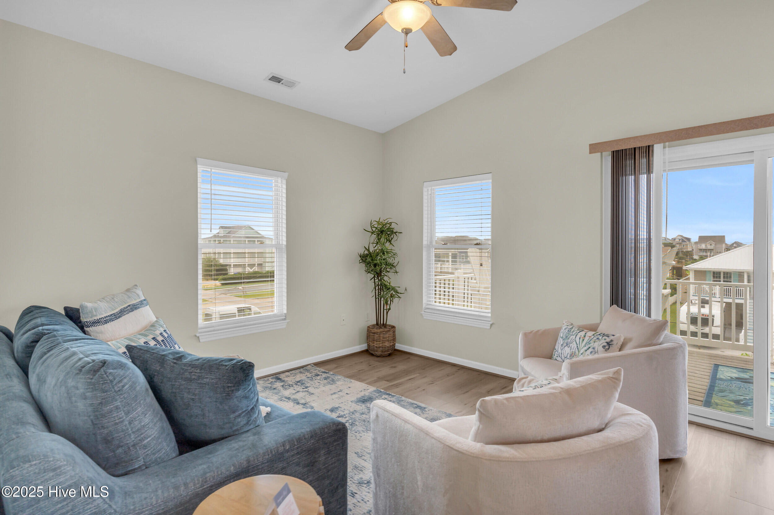 8014 8th Street Property Photo 6