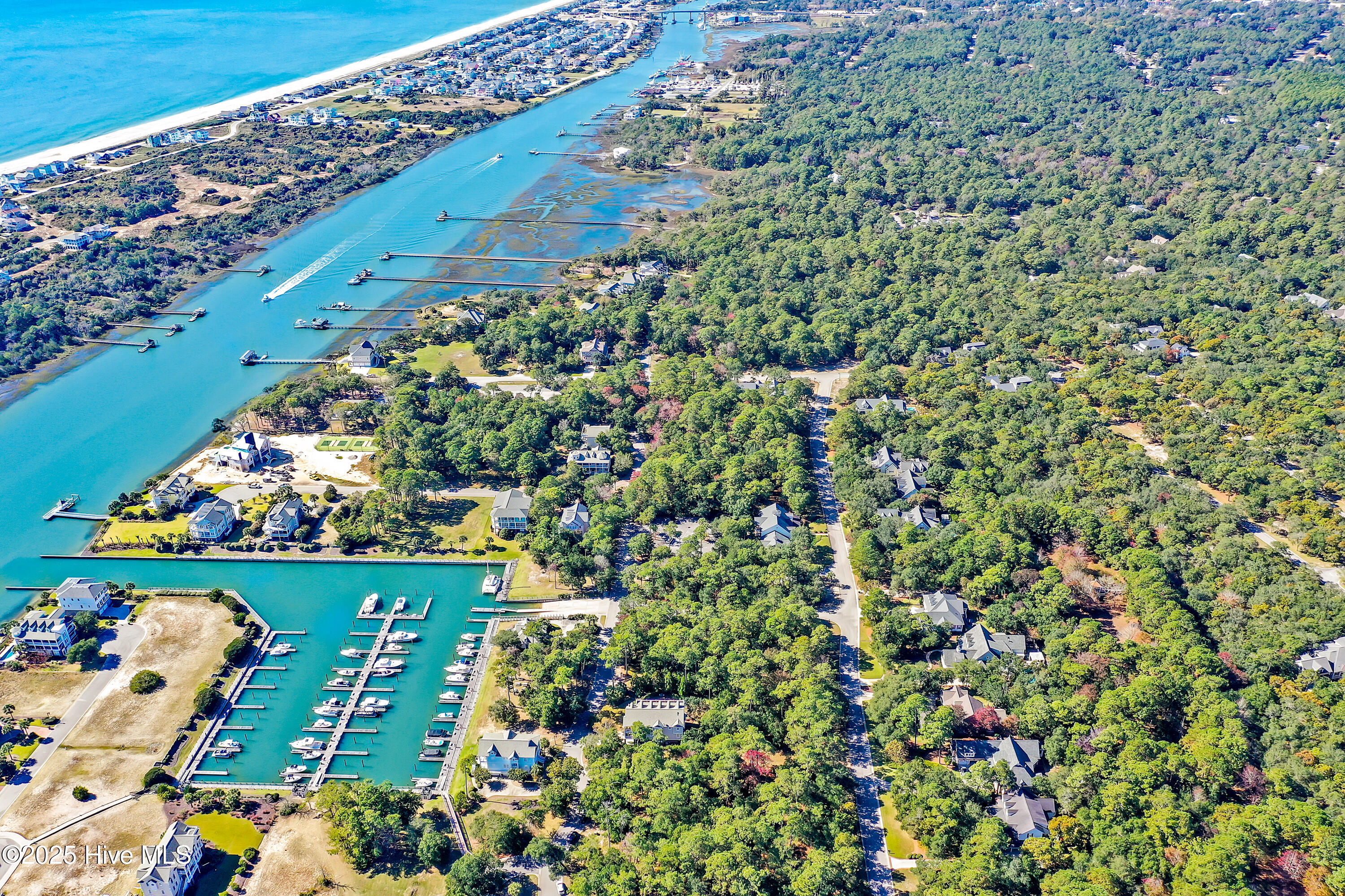 587 Valverda Street Property Photo 22