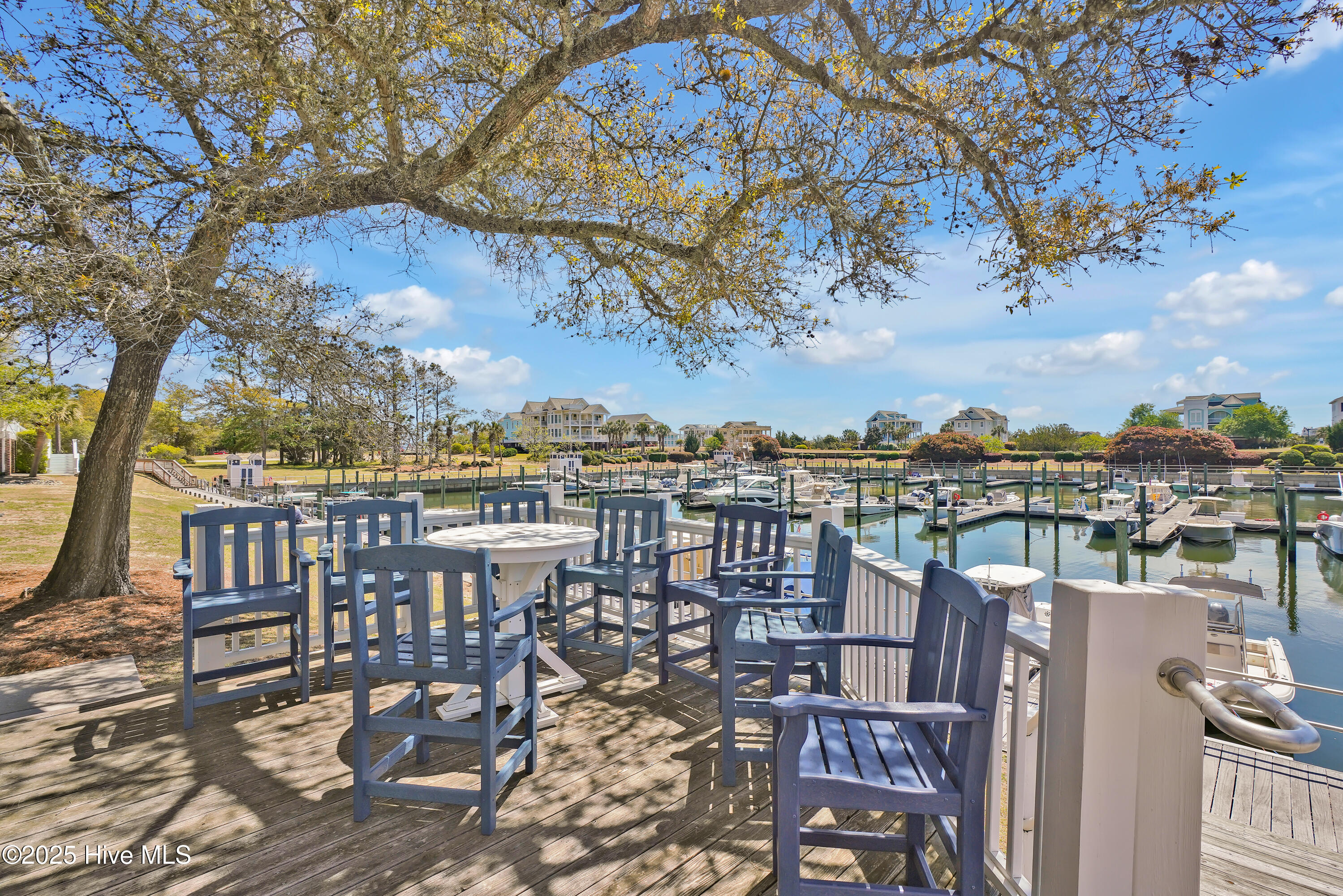 587 Valverda Street Property Photo 28