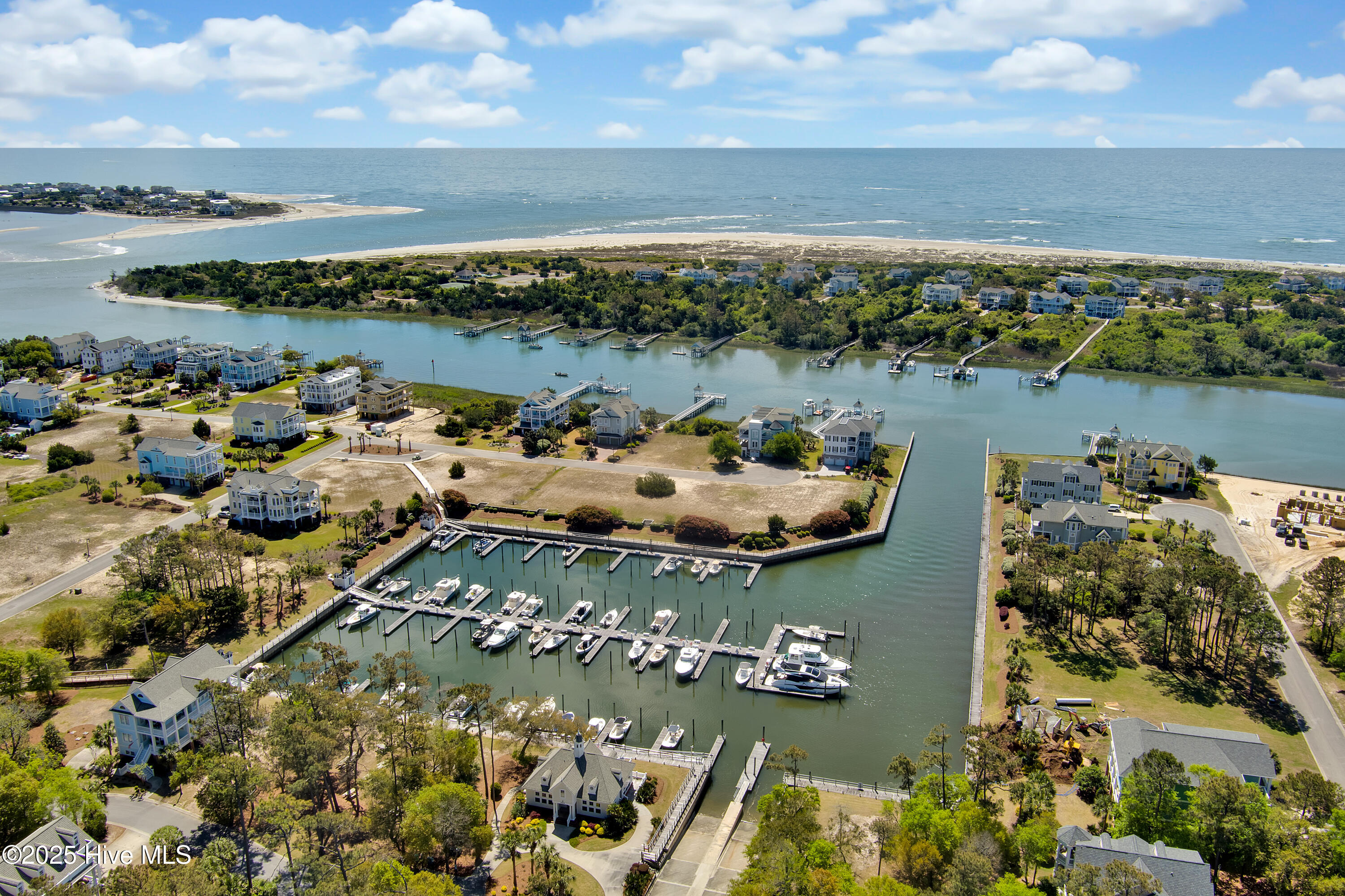 587 Valverda Street Property Photo 33